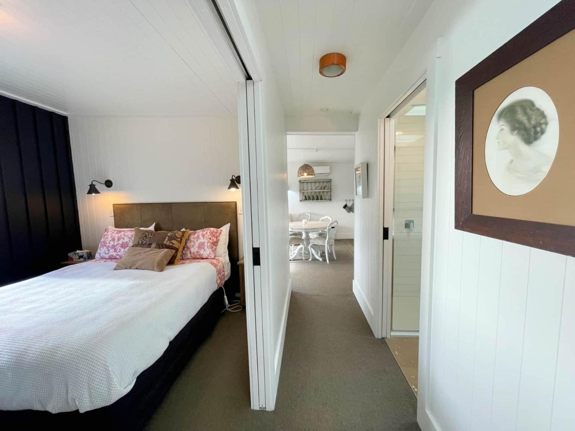 The Winemaker's Cottage - Coast & Country view 2