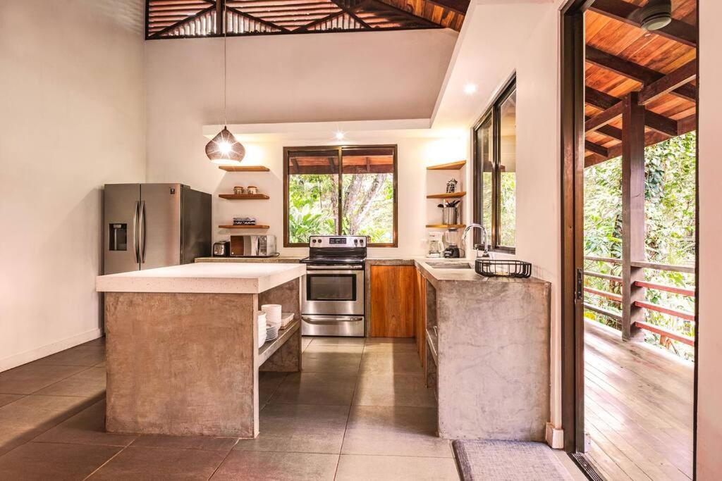 Villa Ángel (AC/Internet/Pool/Punta Uva beach)