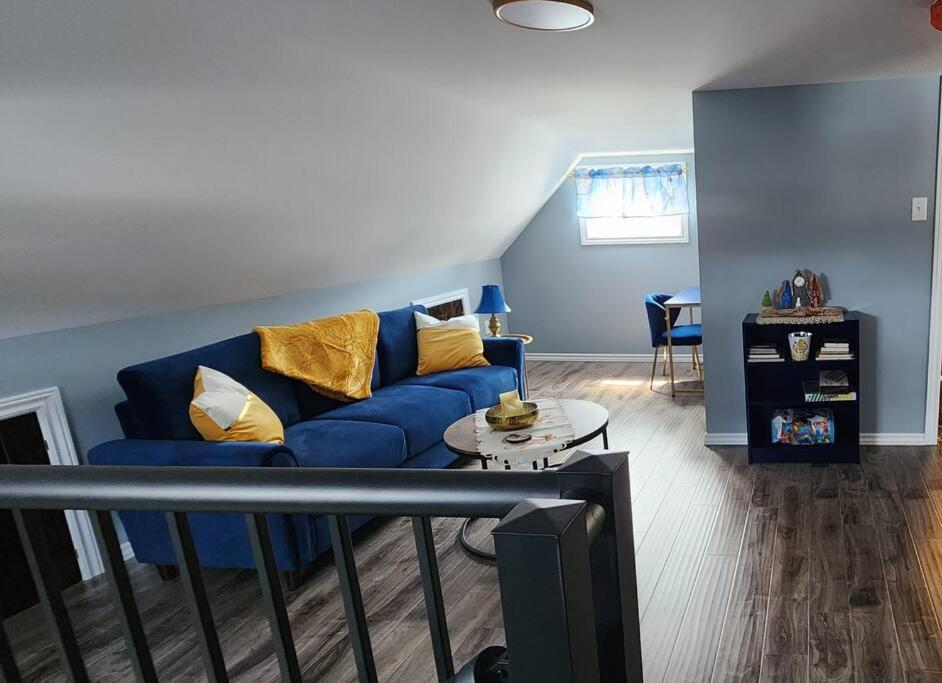 Family Ties Vacation Home - Rossy House
