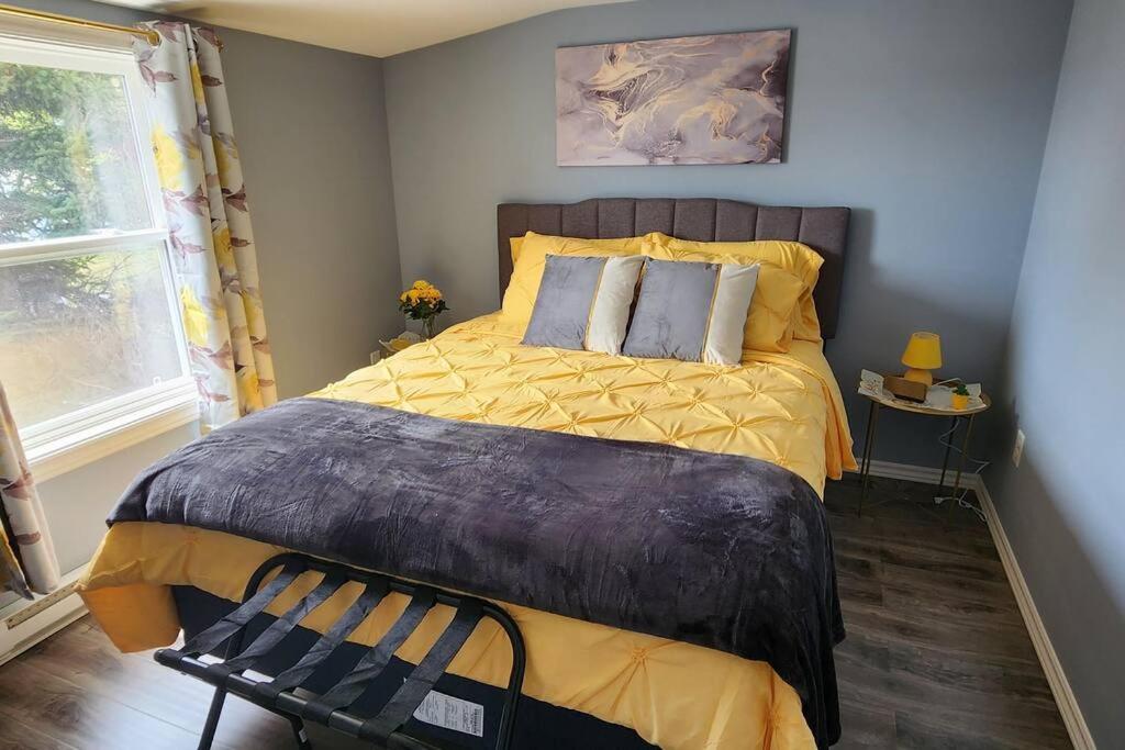 Family Ties Vacation Home - Rossy House