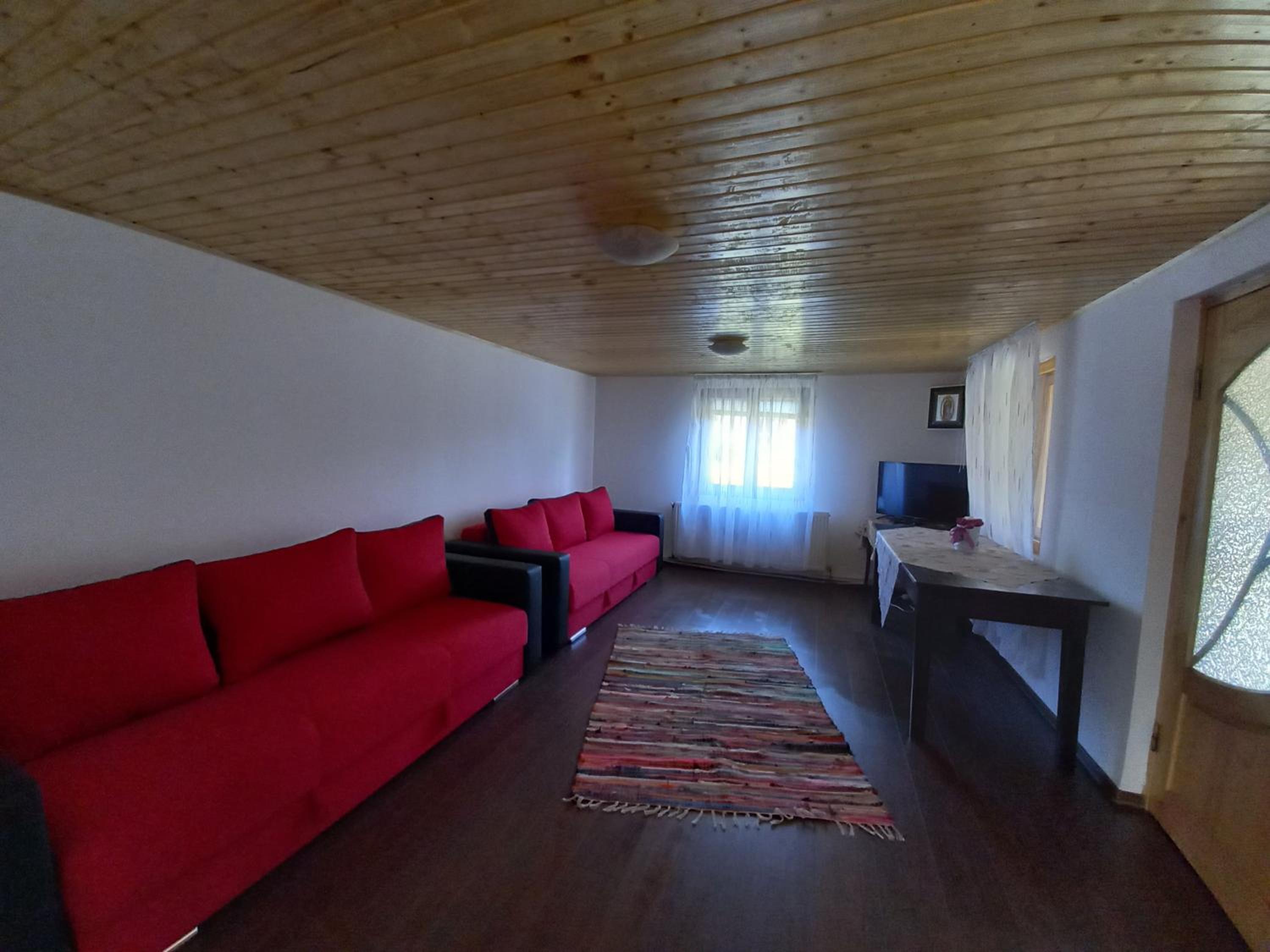 Casa Soveja Rucareni