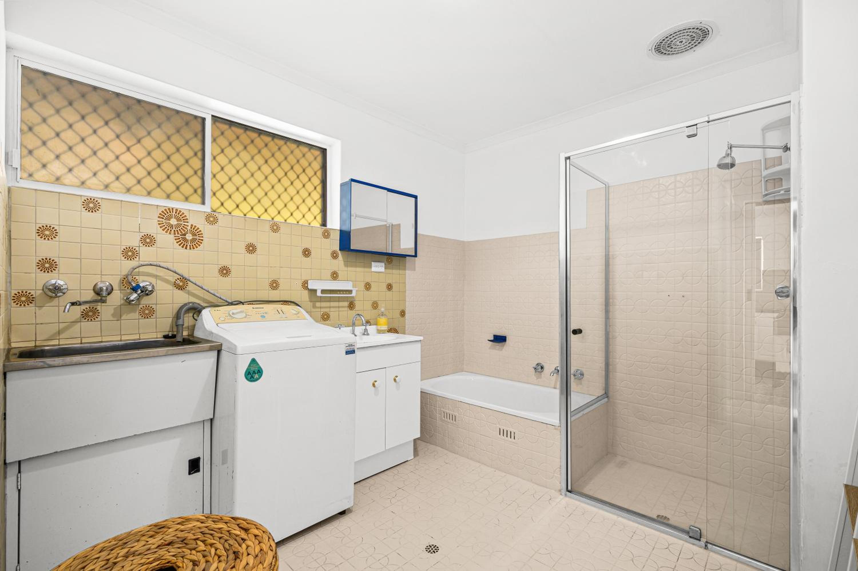 Vic's Place - Sellicks Beach - C21 SouthCoast Holidays
