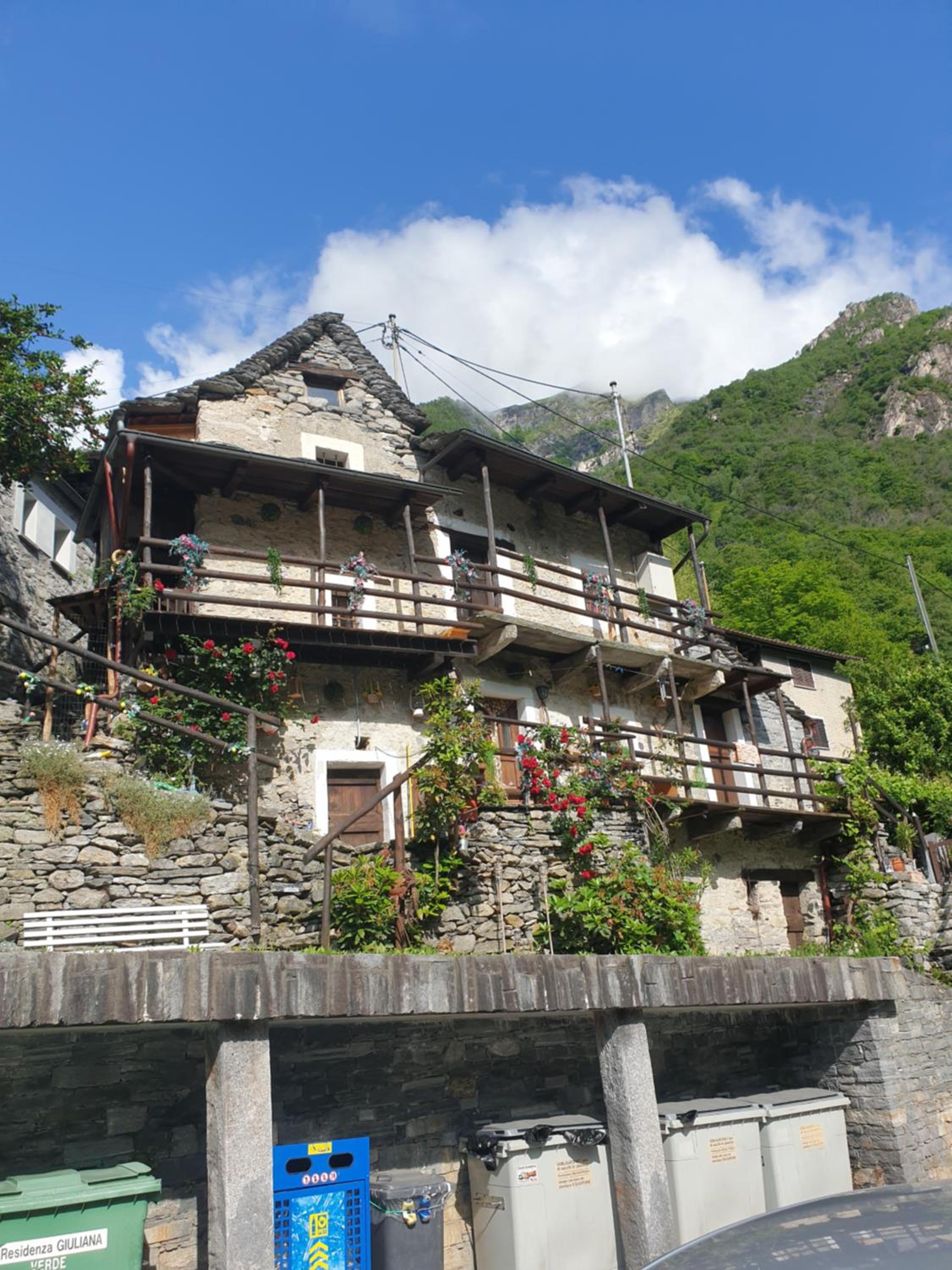 Casa Roberto Corippo