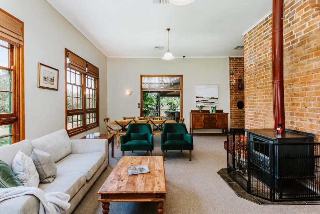 Historic Riverfront Residence Farmstay