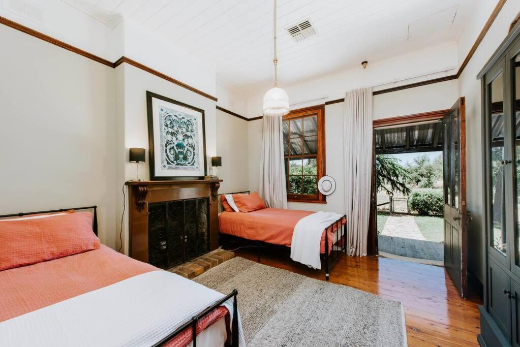 Historic Riverfront Residence Farmstay