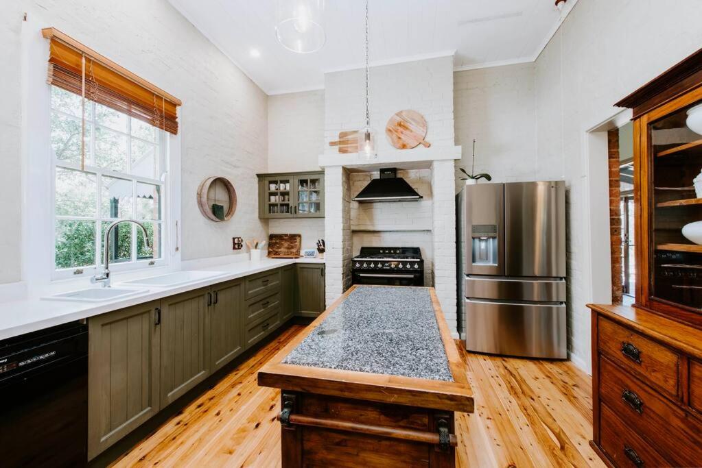 Historic Riverfront Residence Farmstay