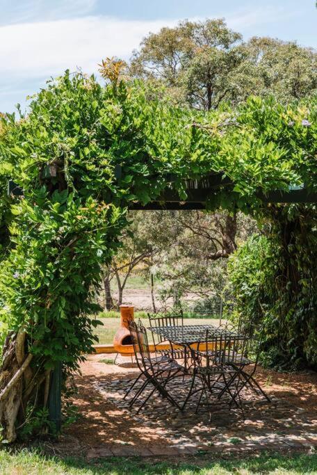 Historic Riverfront Residence Farmstay