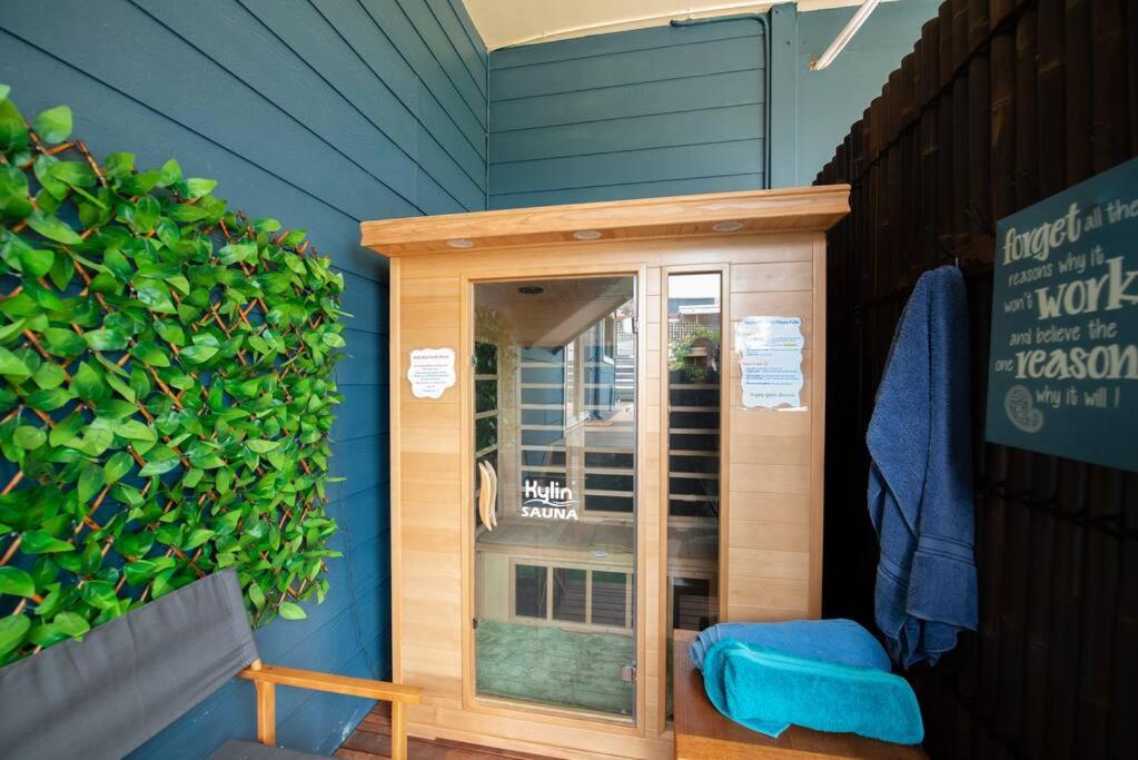 Blue Bay View Surf & Sauna Stay