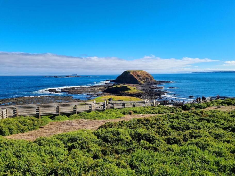 Blue Bay View Surf & Sauna Stay