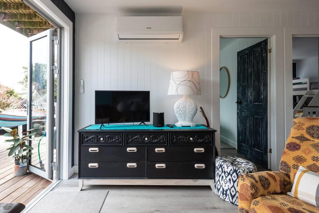 Blue Bay View Surf & Sauna Stay