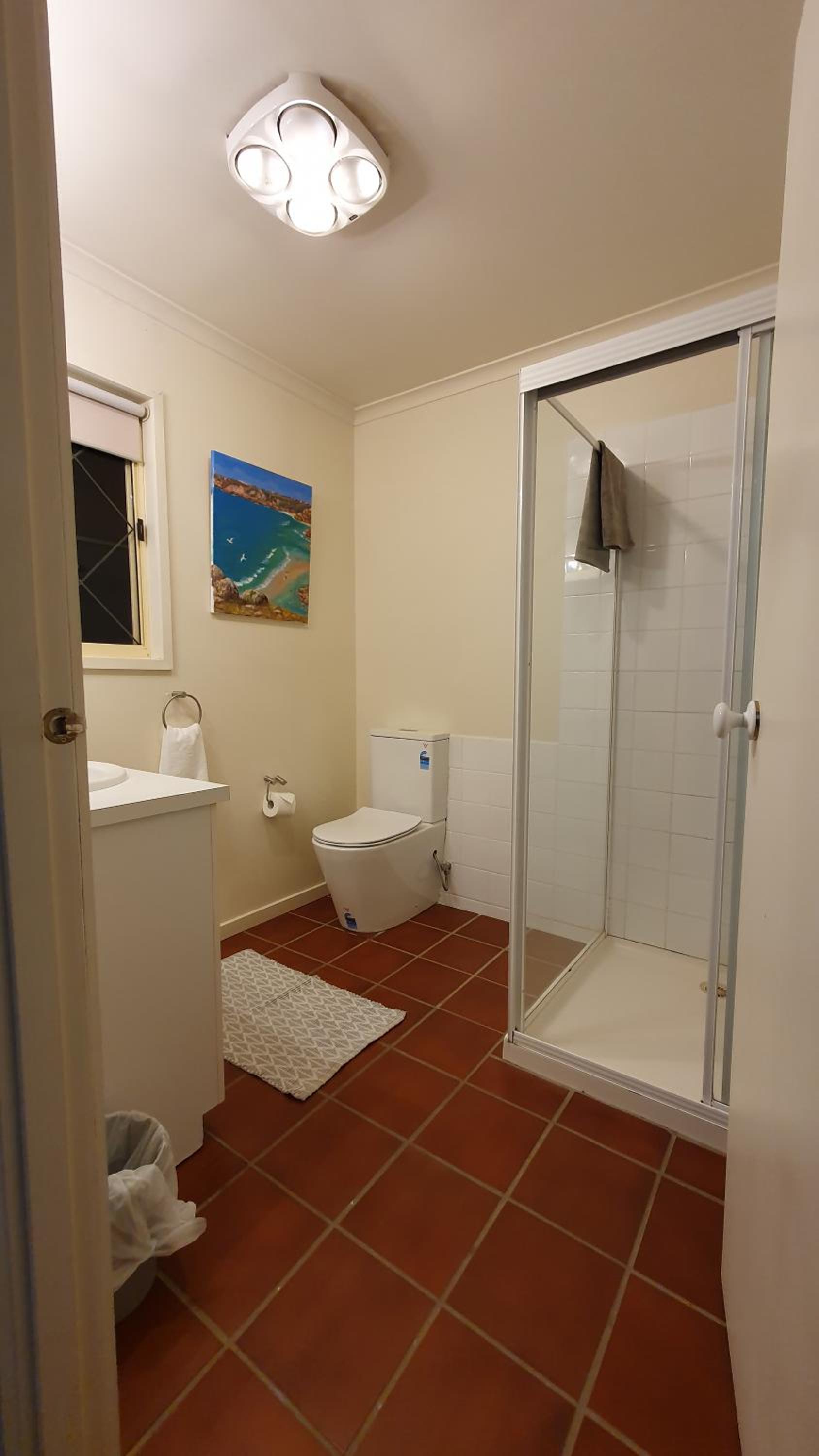 Oaktree Guest House