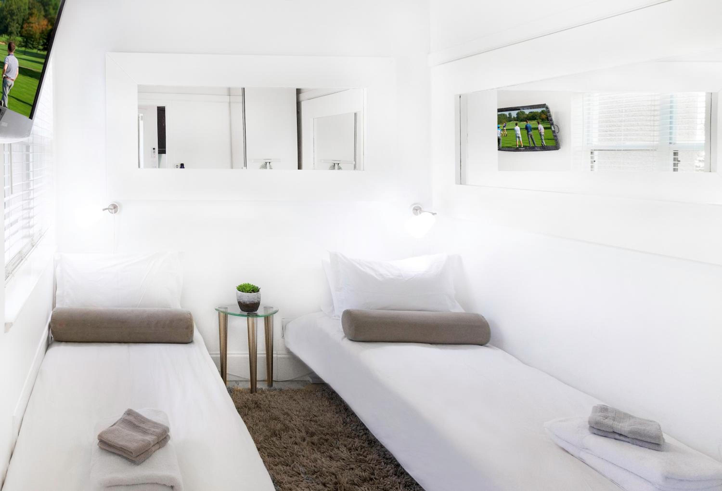 PgaVillageResort by AmericanVacationLiving 7 Room