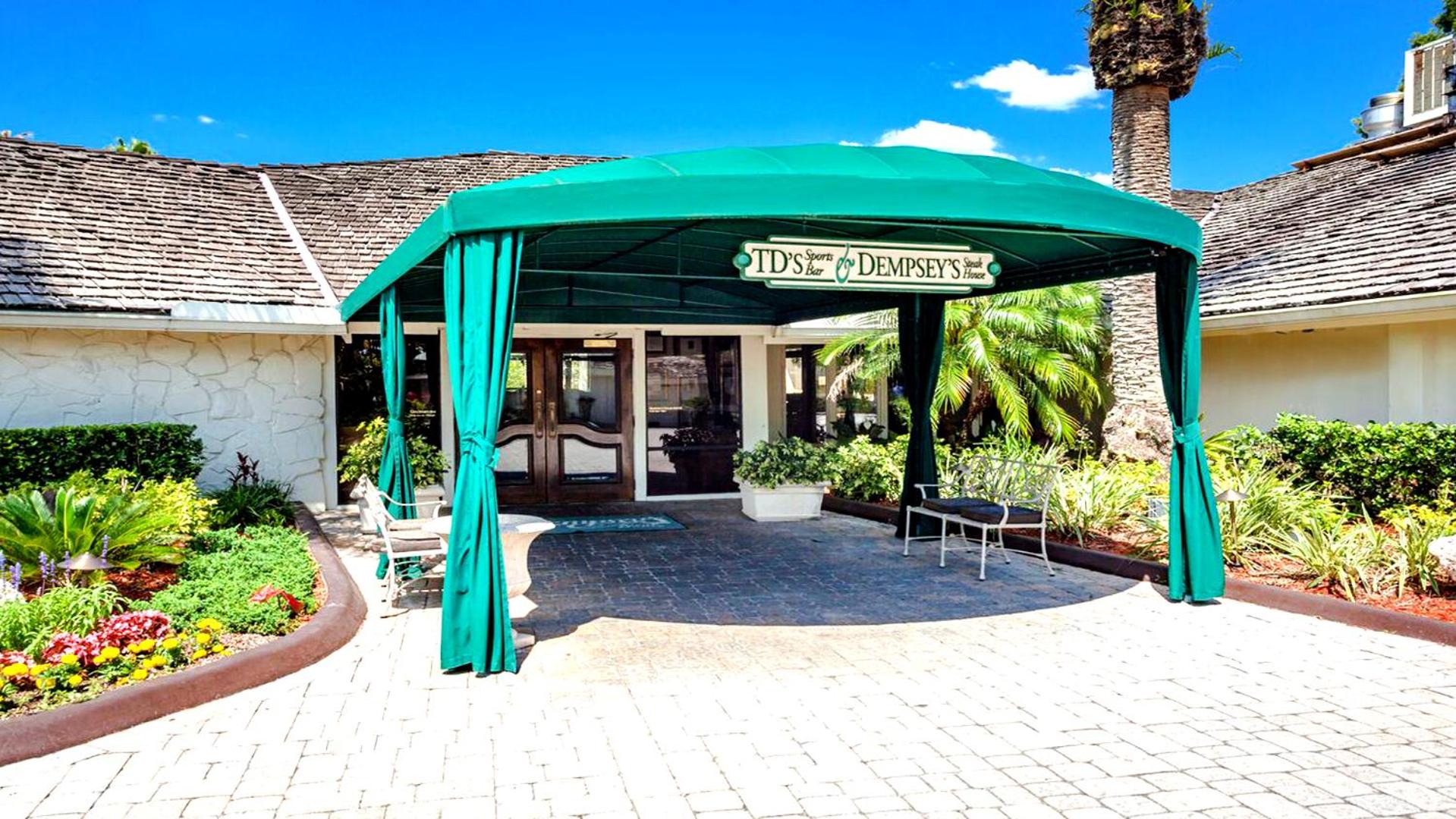 6BR 4BA TampaGolfVilla by AmericanVacationLiving