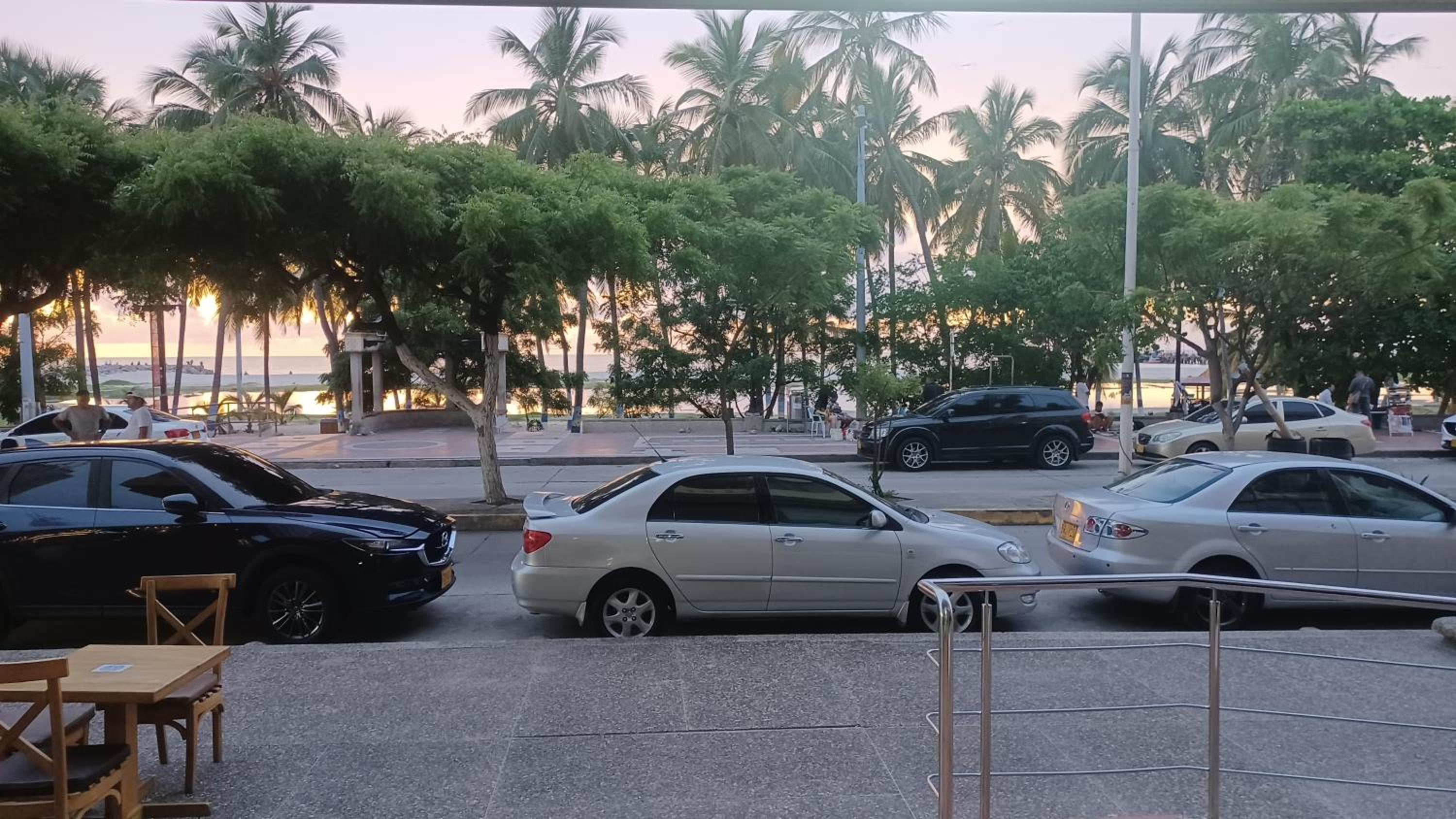 RH04 Espectacular apto edificio frente a la playa, 2 habitaciones, bien iluminado y espacioso - Property Image 11