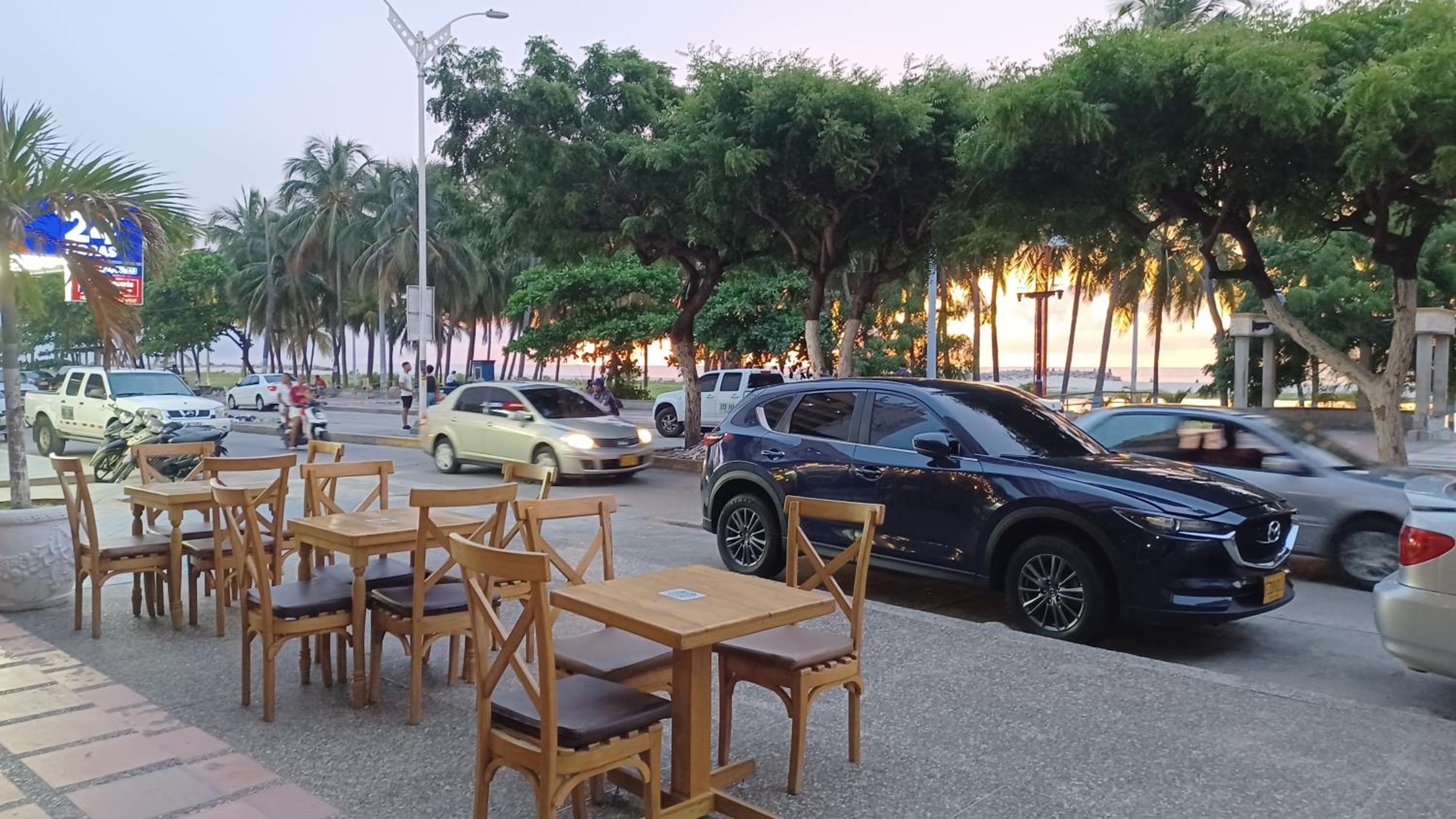 RH04 Espectacular apto edificio frente a la playa, 2 habitaciones, bien iluminado y espacioso - Property Image 12