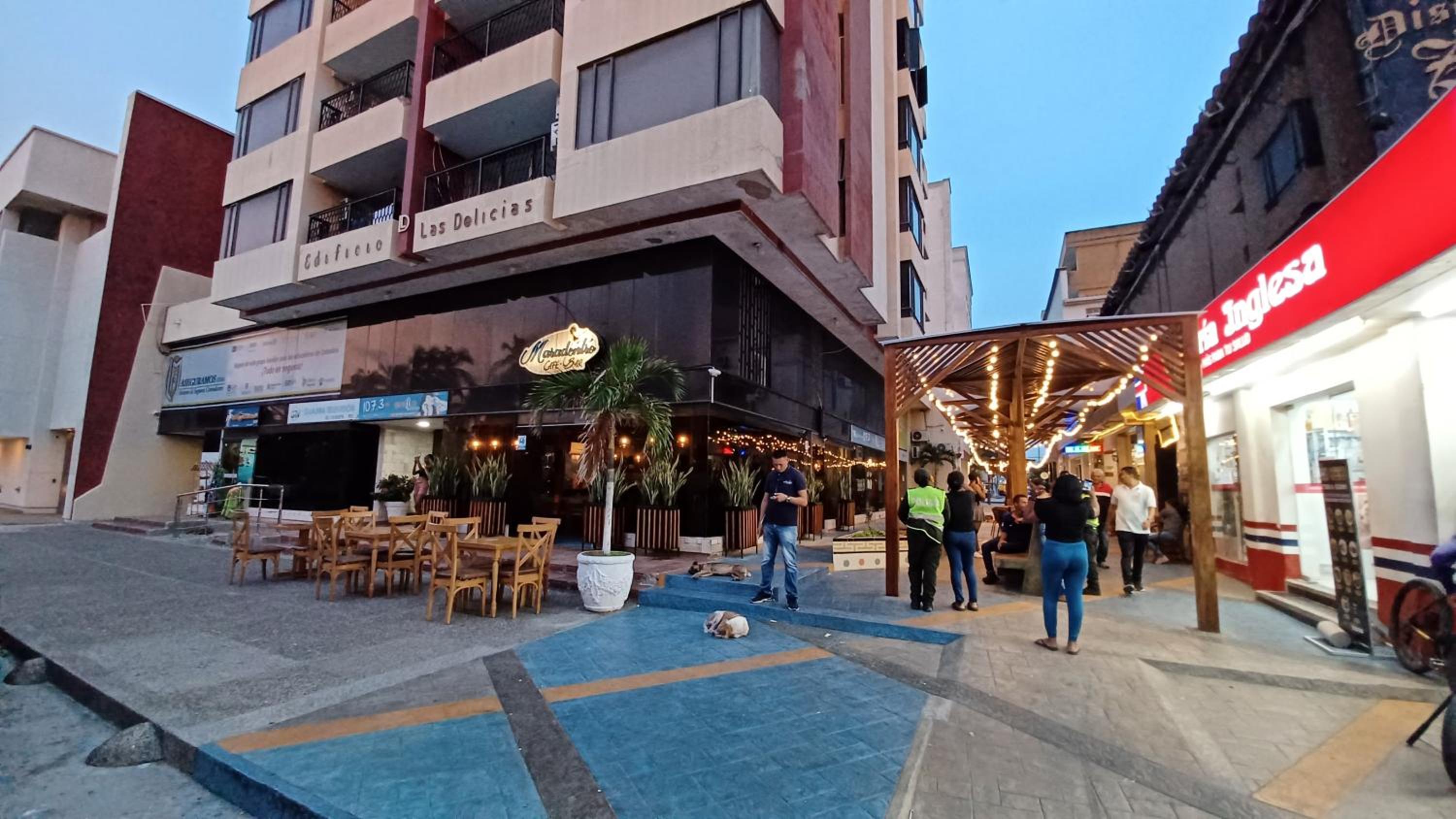 RH04 Espectacular apto edificio frente a la playa, 2 habitaciones, bien iluminado y espacioso - Property Image 15