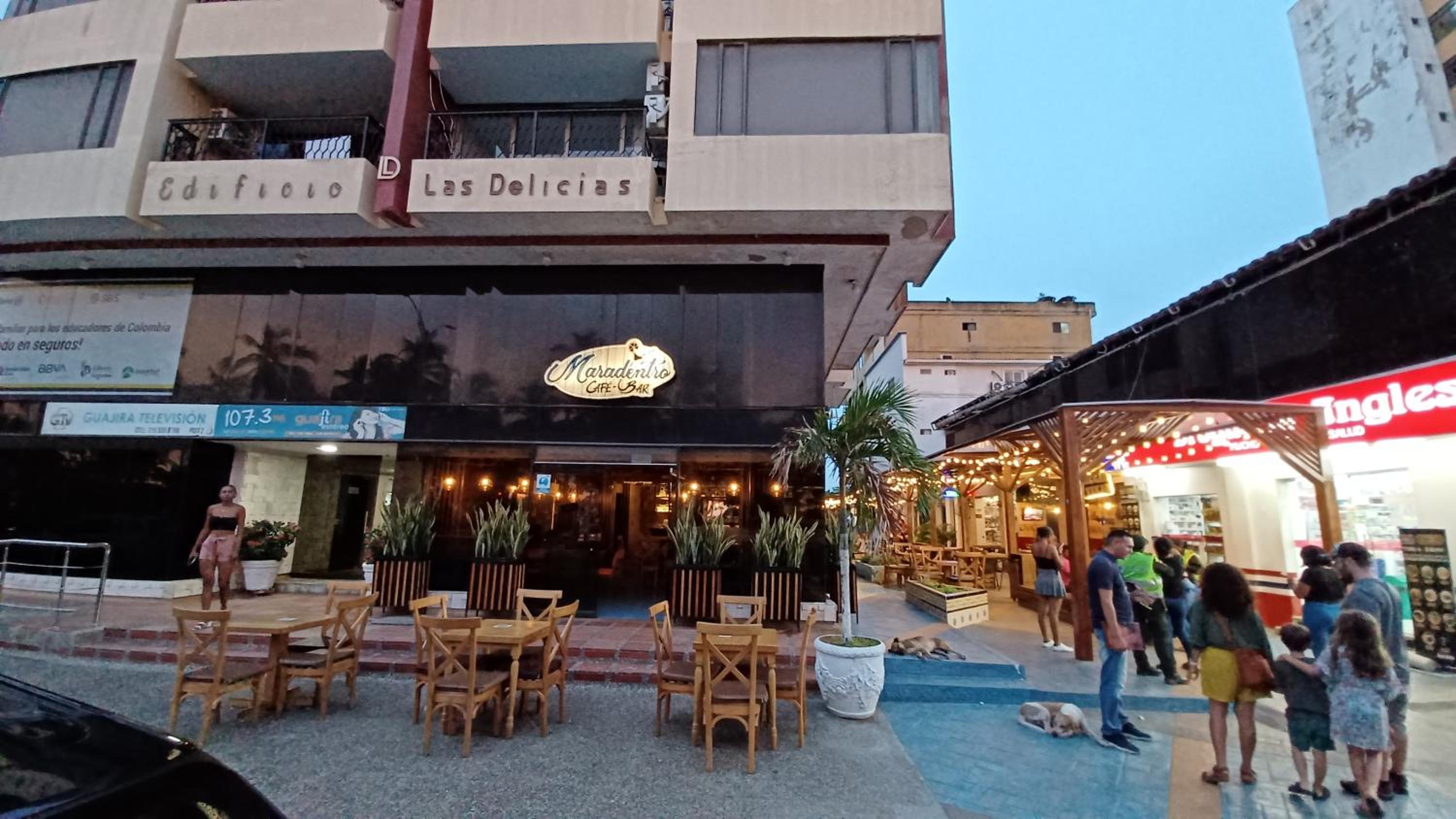 RH04 Espectacular apto edificio frente a la playa, 2 habitaciones, bien iluminado y espacioso - Property Image 21