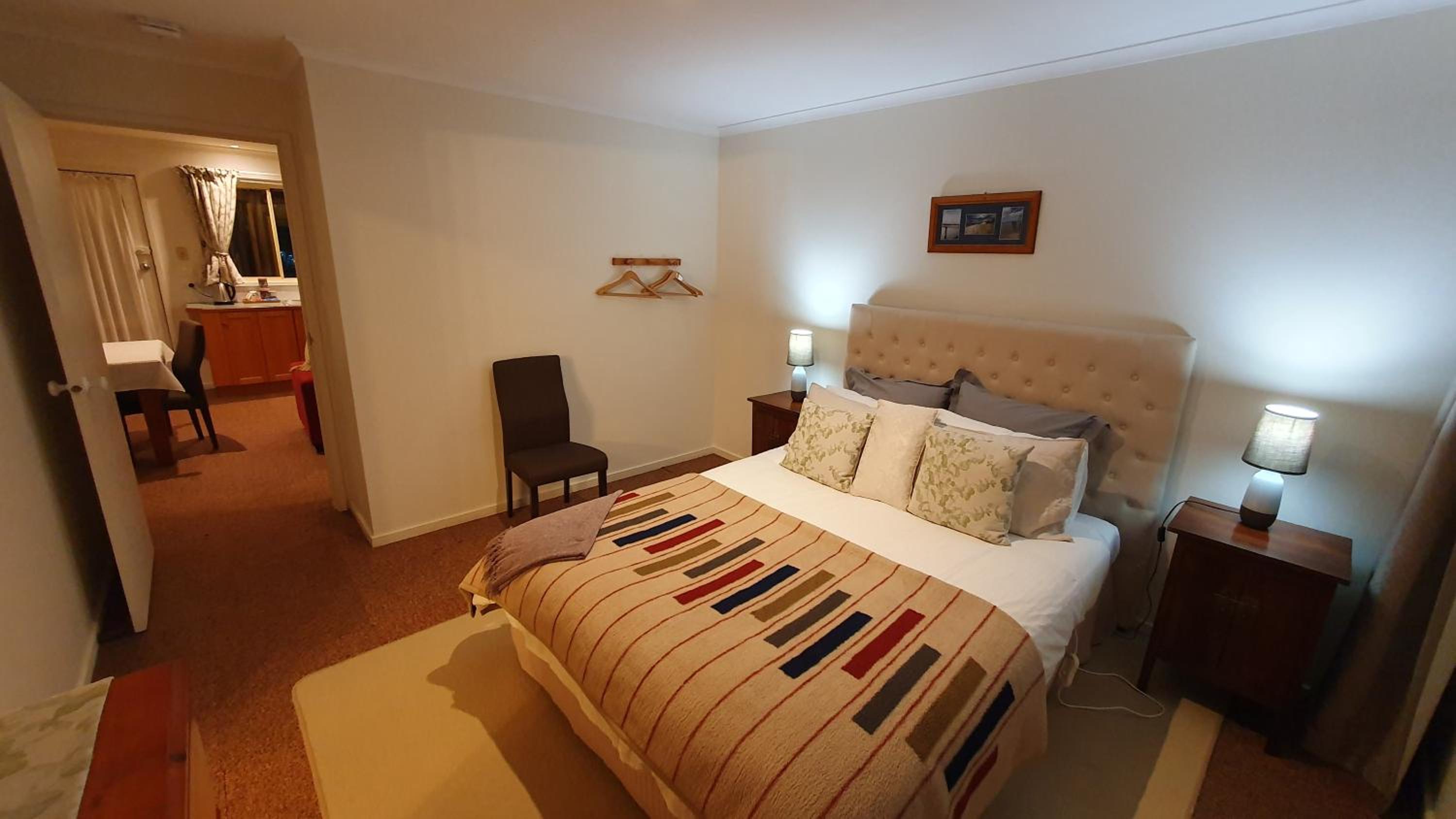 Oaktree Guest House
