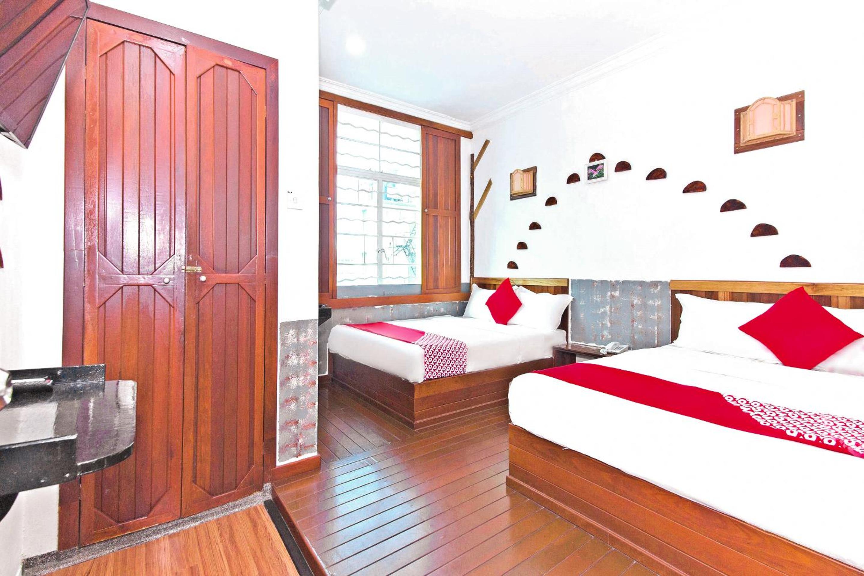 Hotel OYO 210 Hotel Five 2 - Image 1