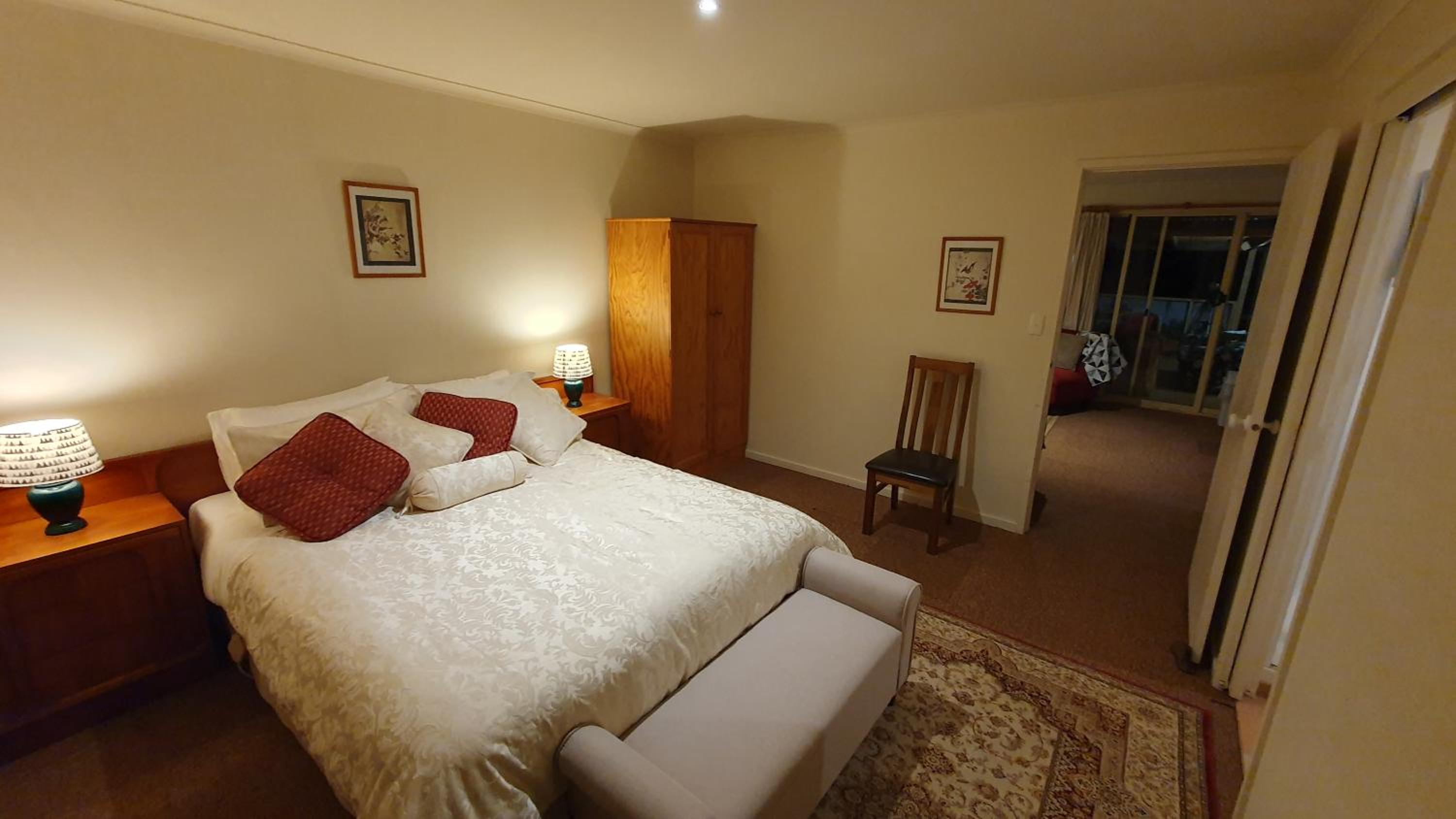 Oaktree Guest House