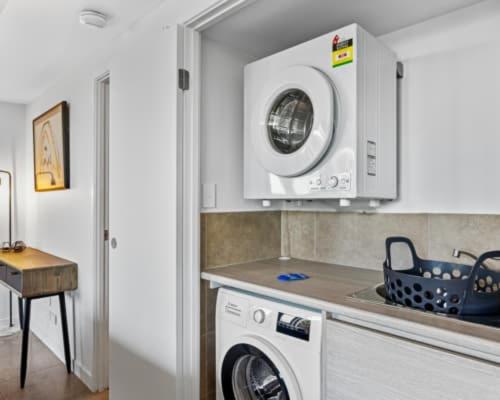 Elysee Beachside Apartments Alexandra Headland