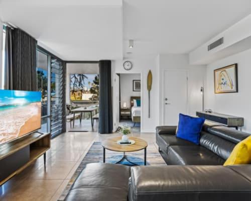 Elysee Beachside Apartments Alexandra Headland
