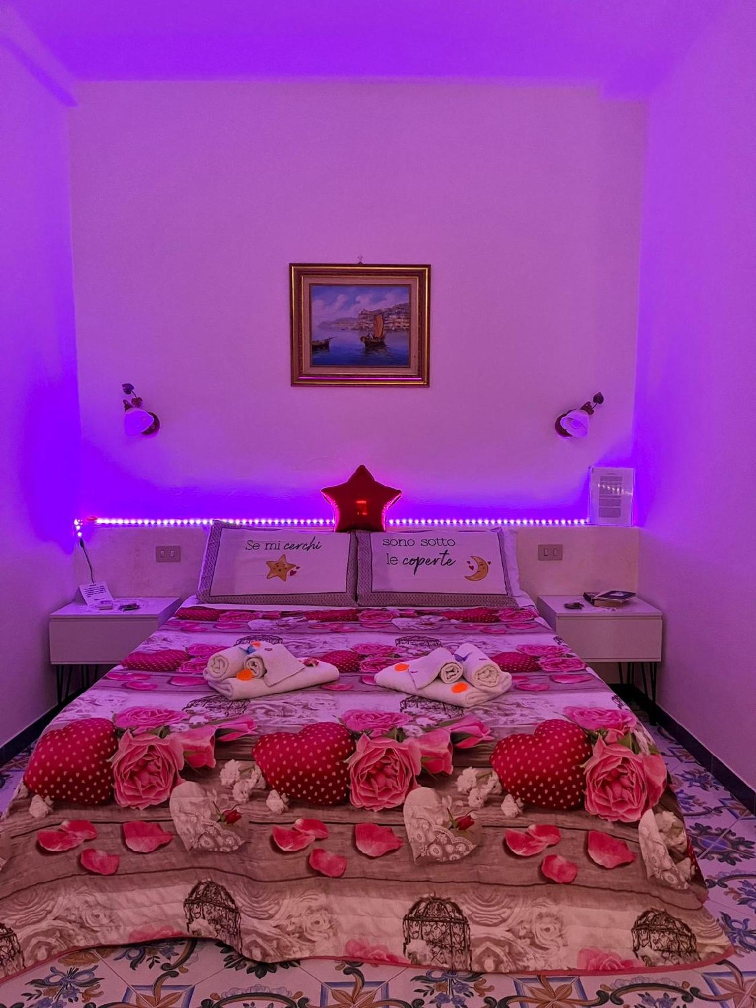 Casa Tutti Frutti en Positano — hotel room