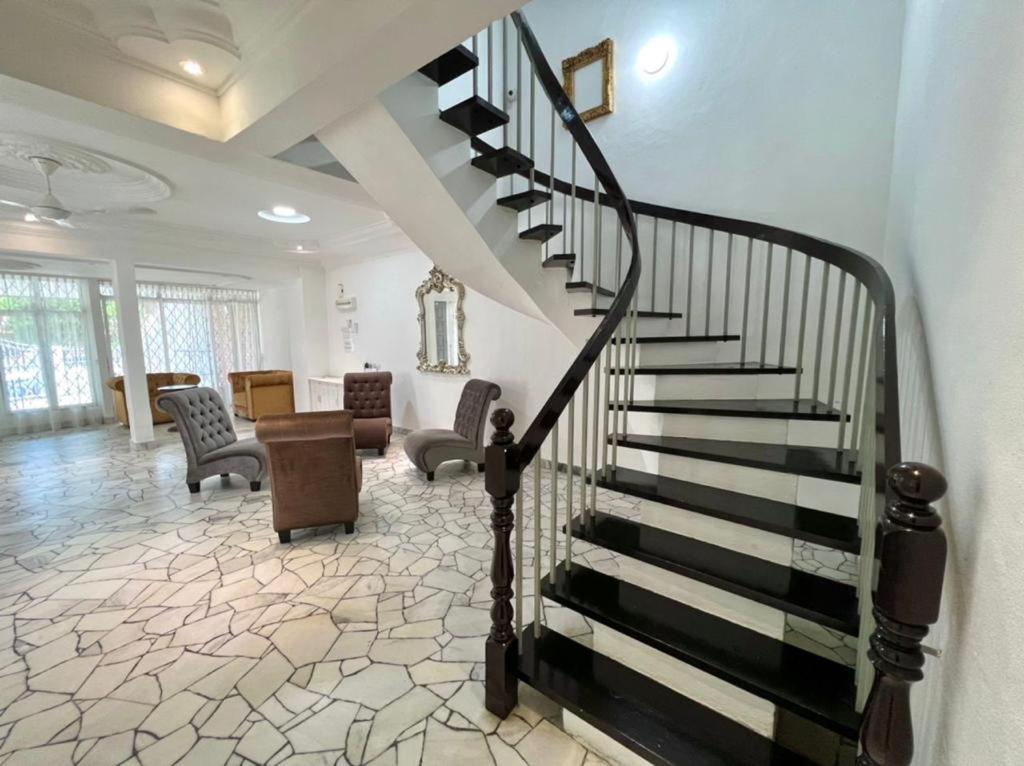 Cozy 6BR Gurney GeorgeTown Homestay photo 3