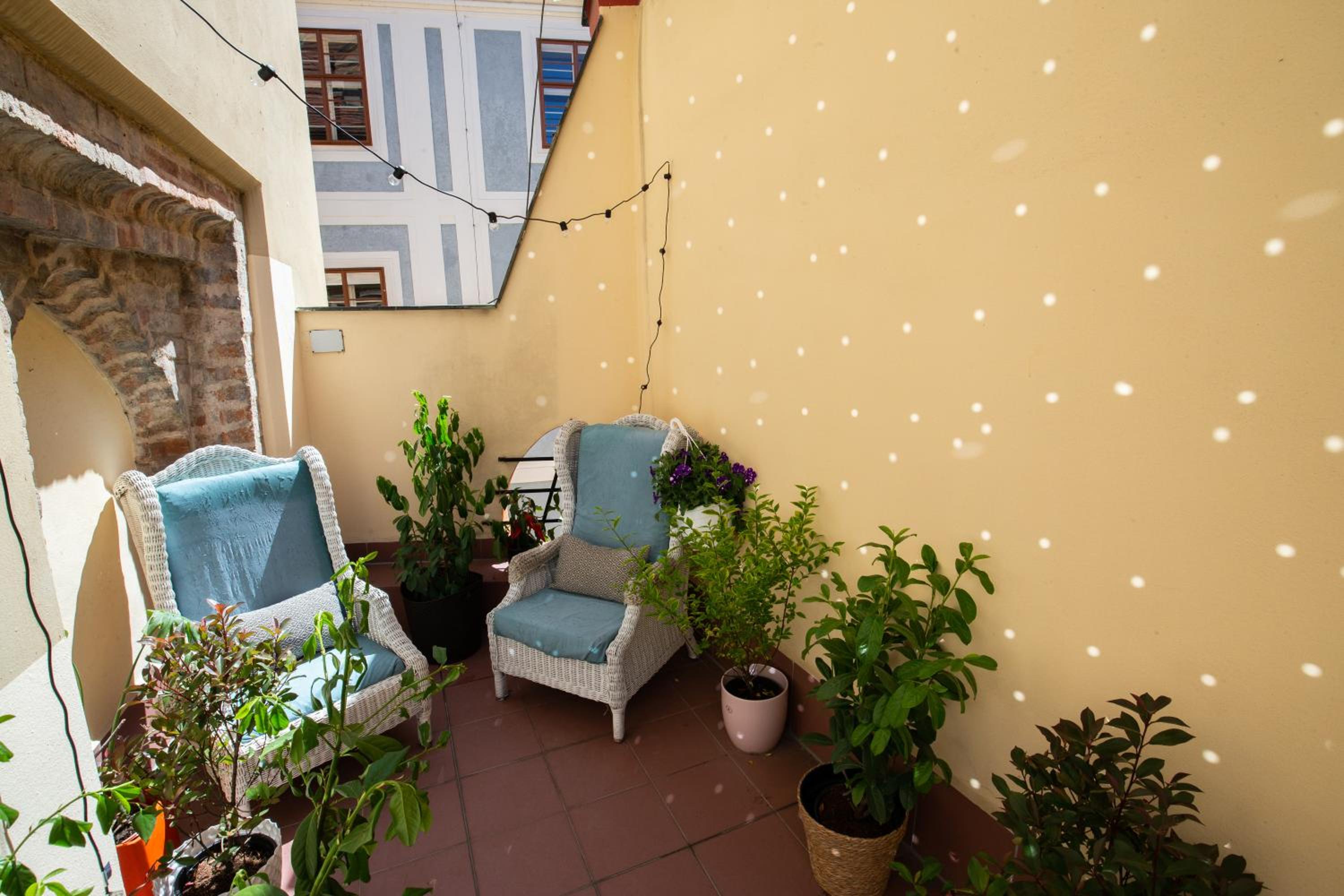 Women's Only Hostel - Female Only