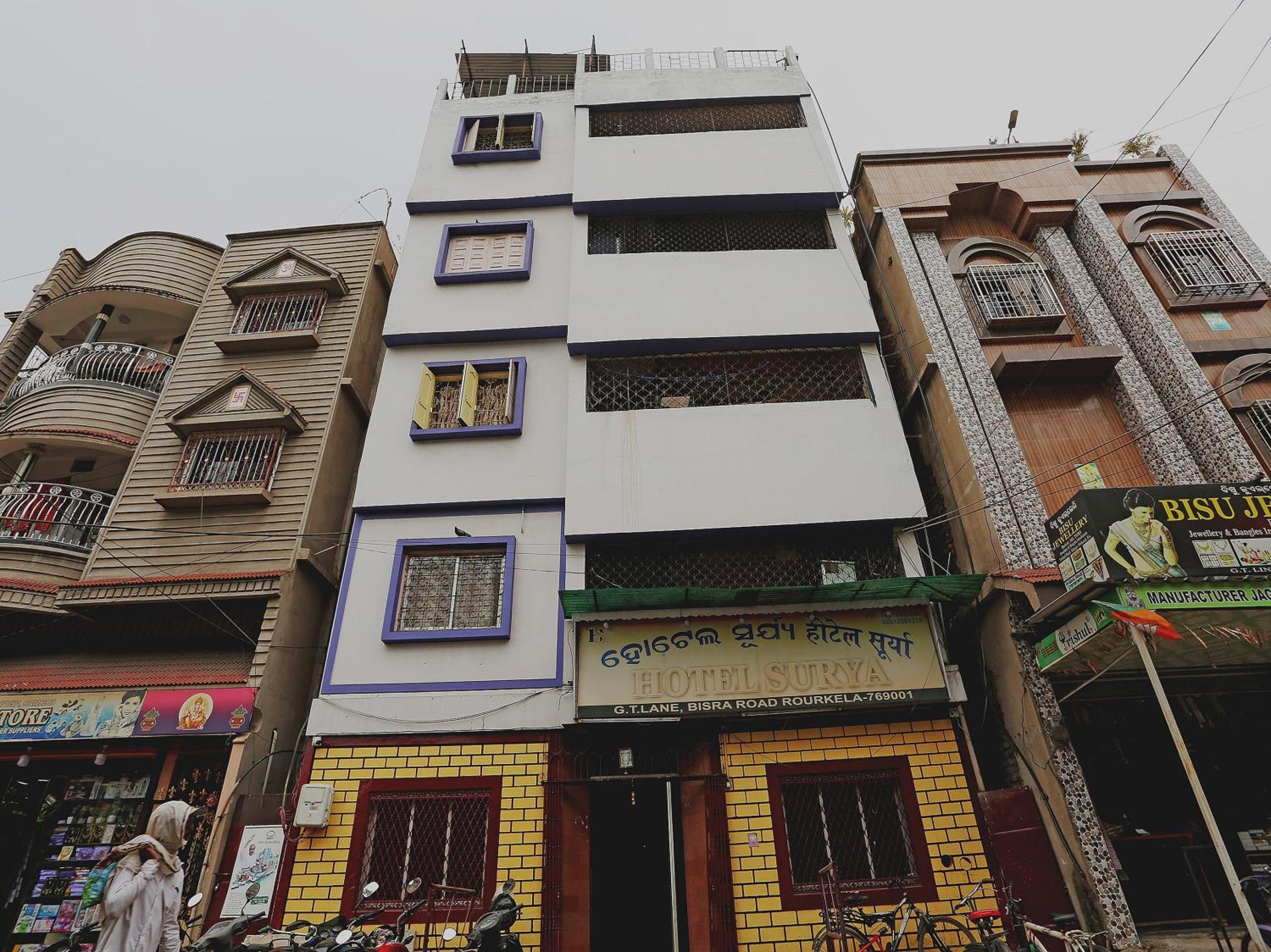 Hotel O Surya