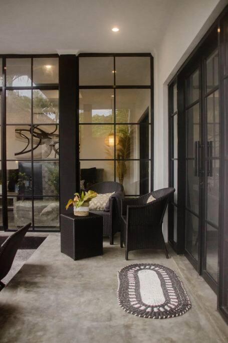 2 King Bedrooms with Pool Luxury Brand New Villa view 2