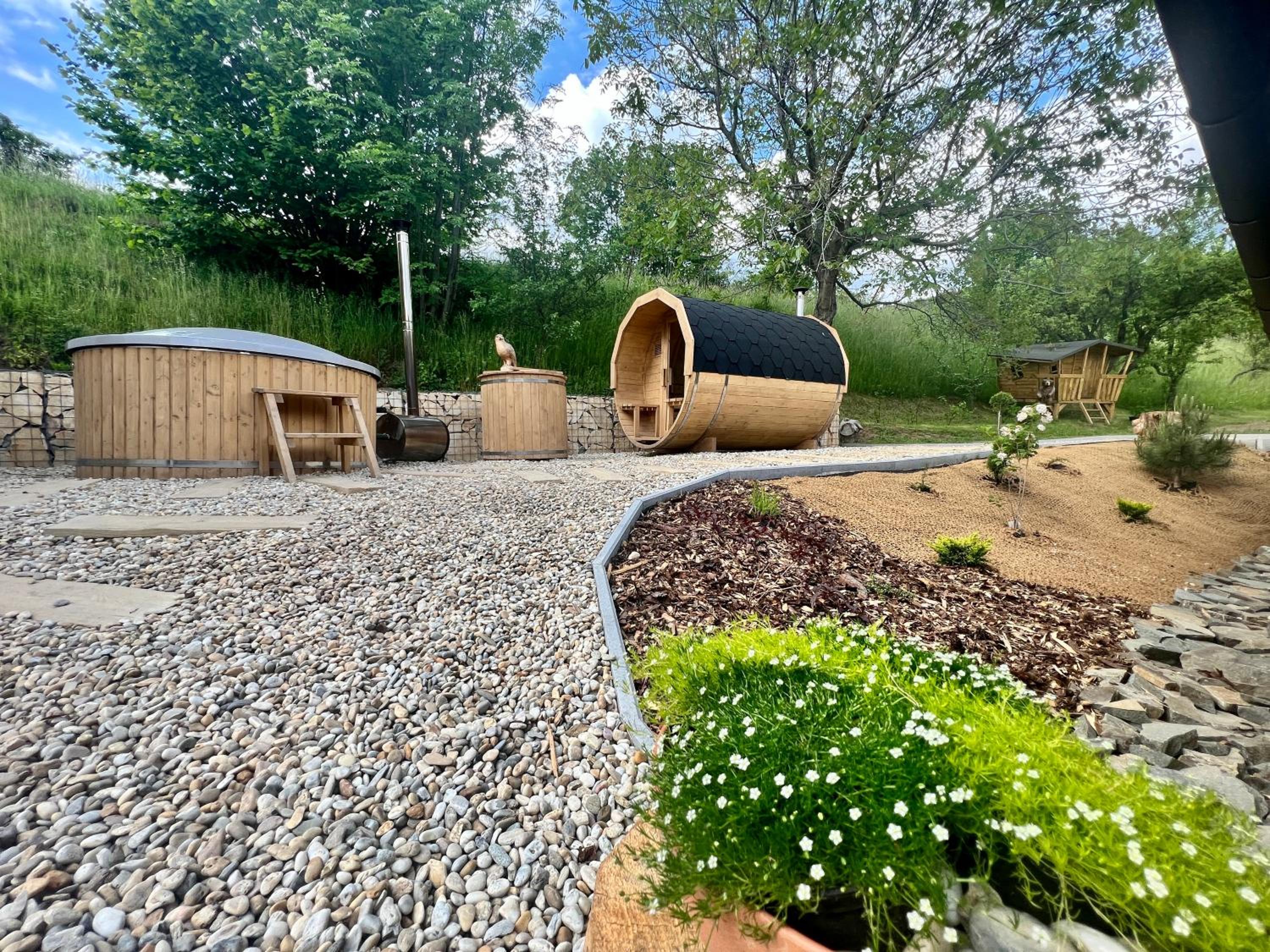 Photo 18