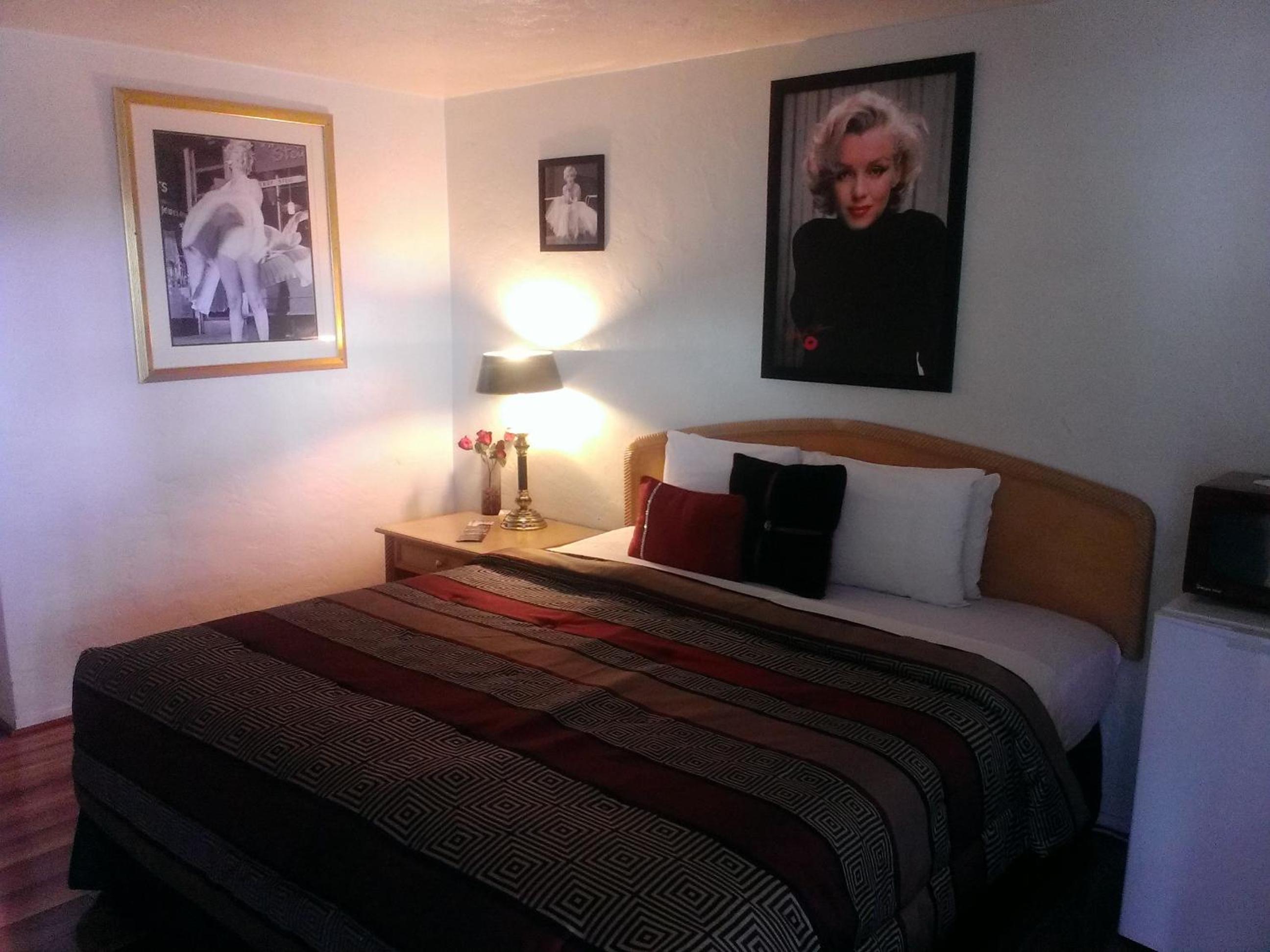 El Trovatore Motel