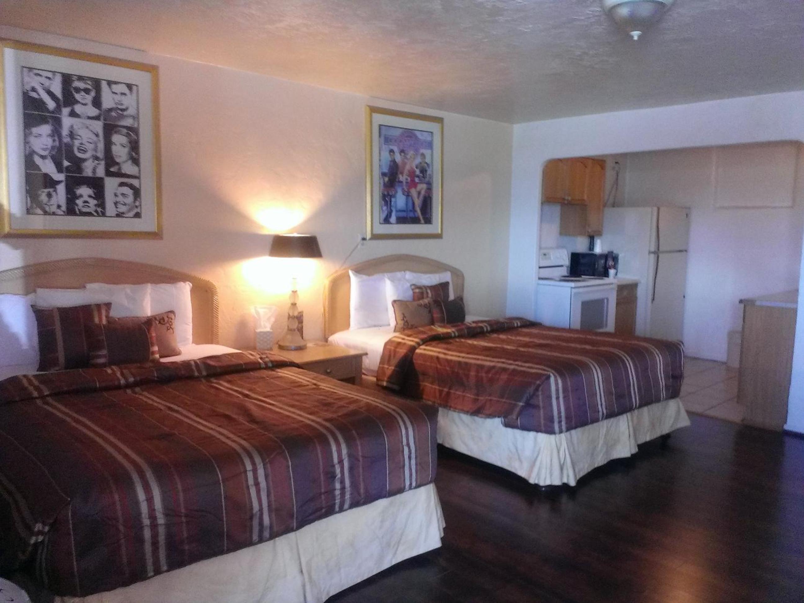 El Trovatore Motel