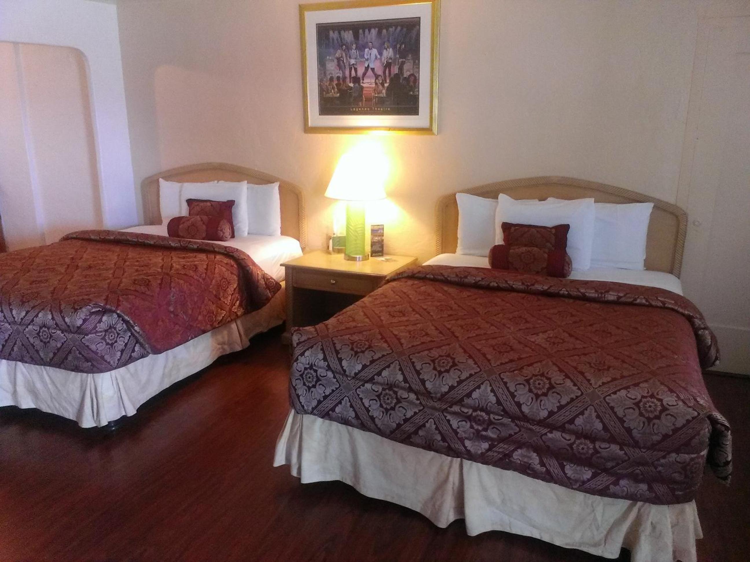 El Trovatore Motel