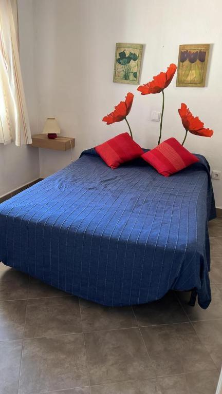 Apartamento con terraza y piscina - Todoholiday