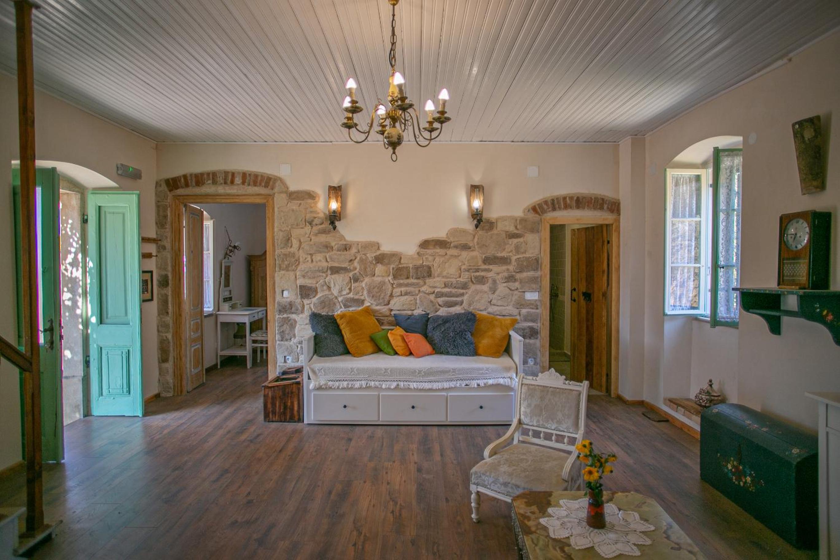 Terra Arhaica - Authentic house and traditional breakfast