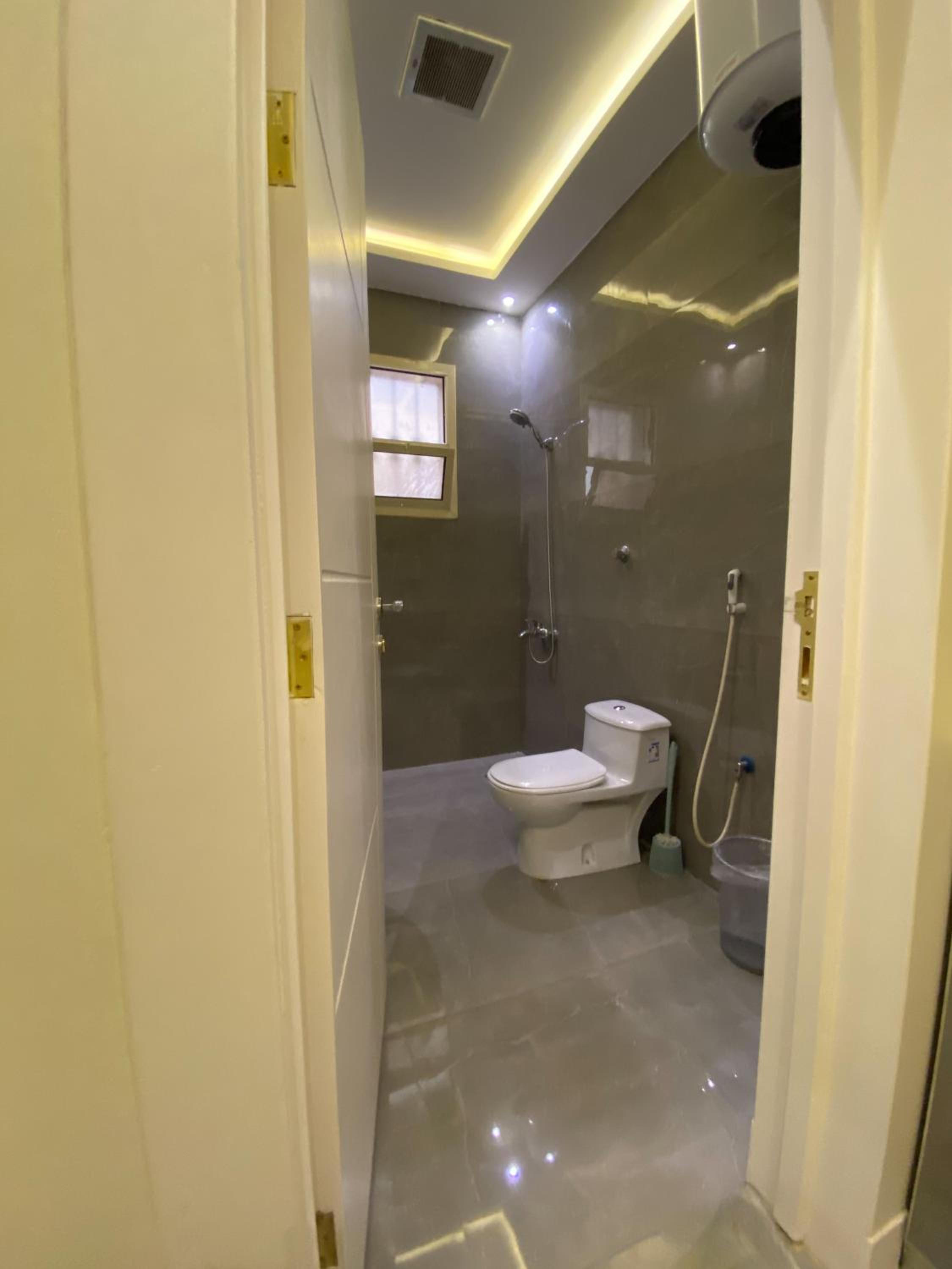 Al Aqiq Elegant and luxurious Studio, Private and Self Entry