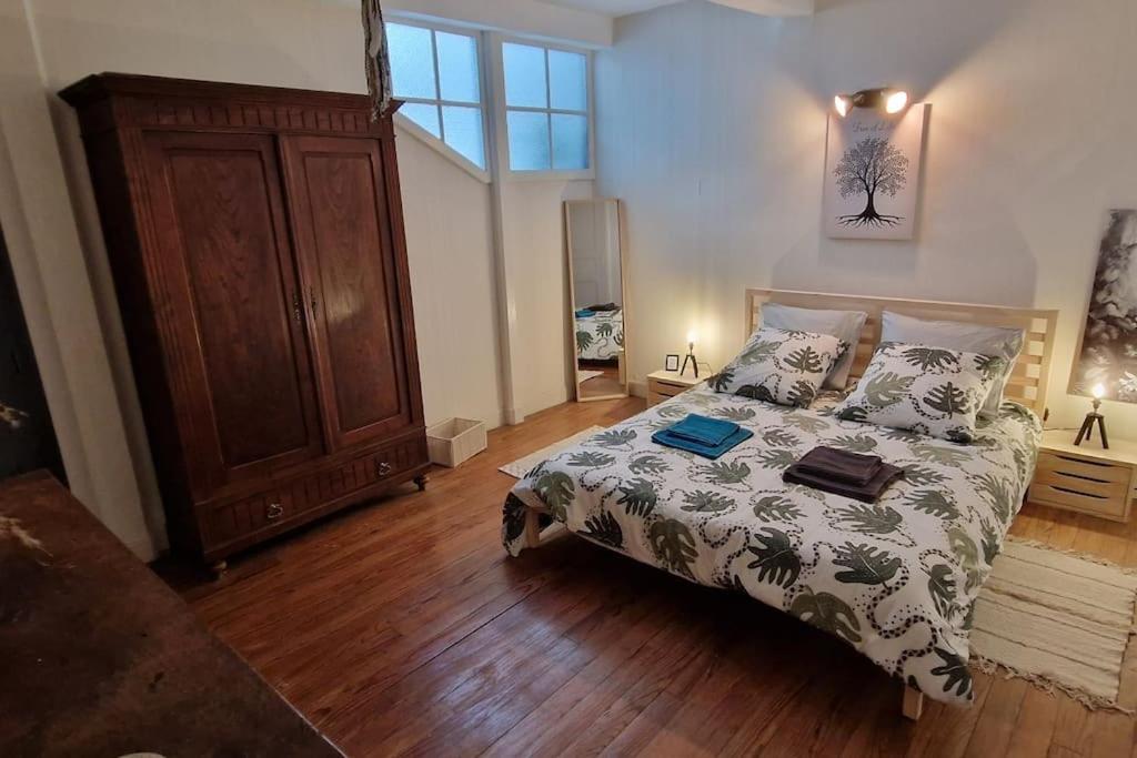 Spacieuse Maison de ville - Quartier Calme - 10 Personnes