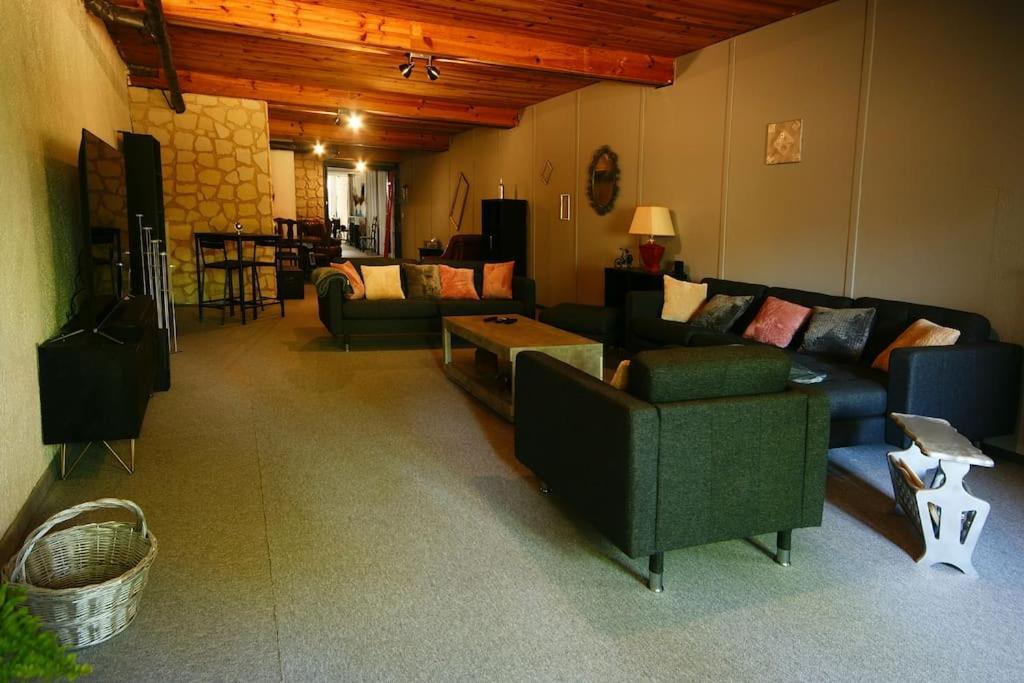Spacieuse Maison de ville - Quartier Calme - 10 Personnes