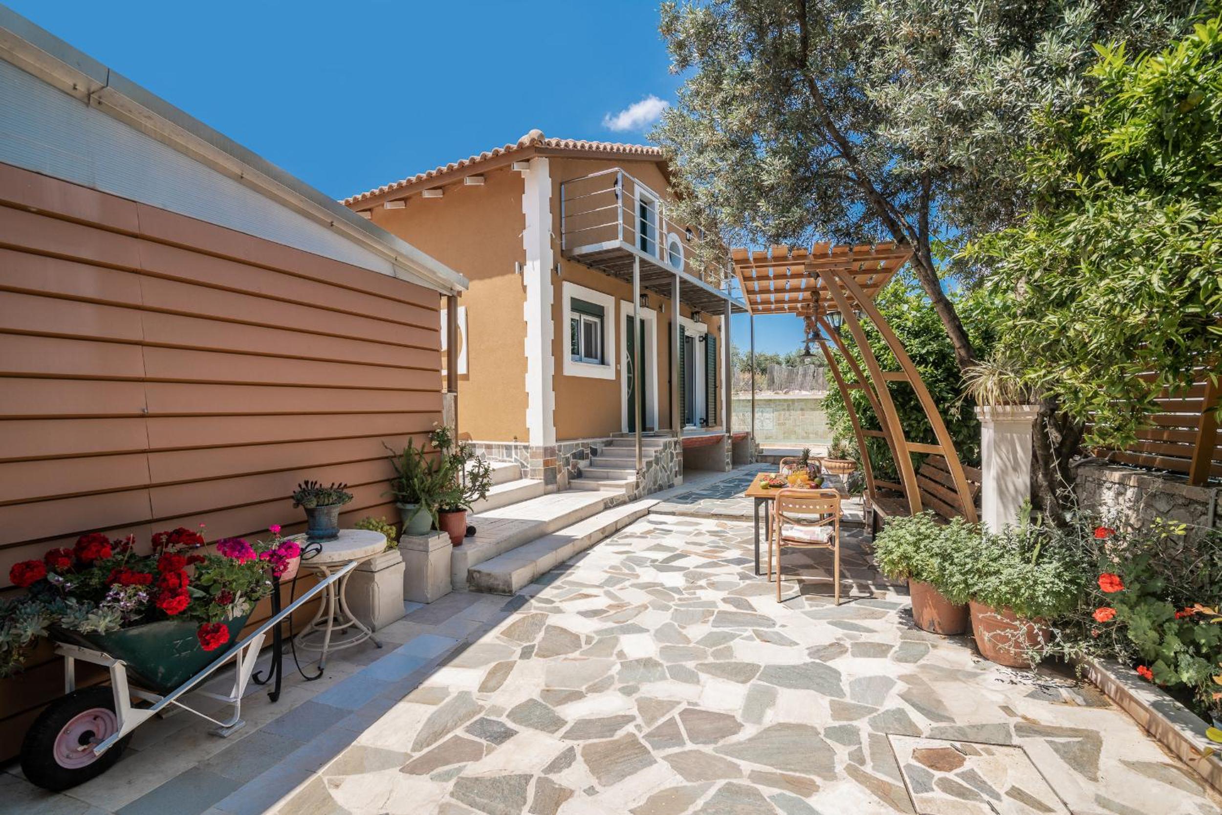 Zamor Family Villa 2