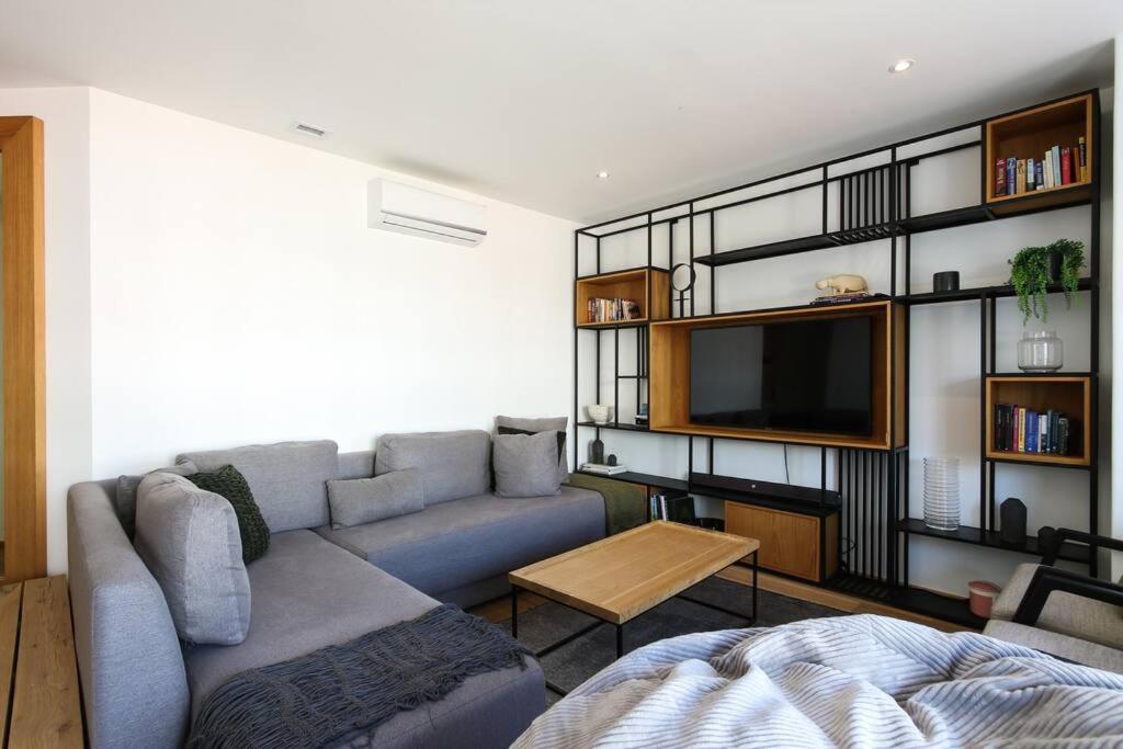 Spacious sea facing one bedroom apartment view 2
