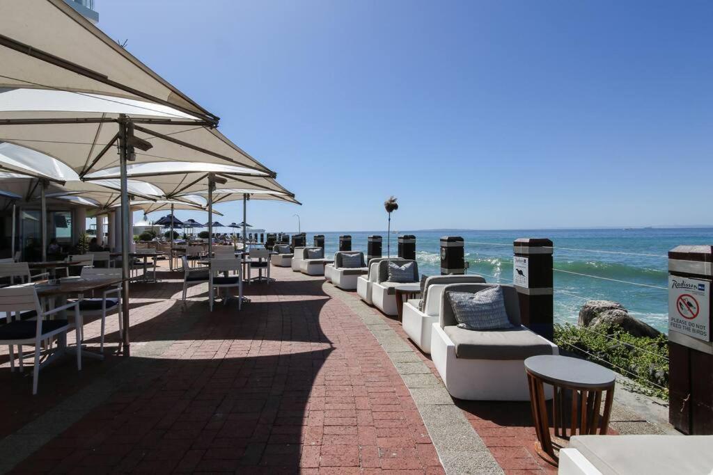 Spacious sea facing one bedroom apartment view 3