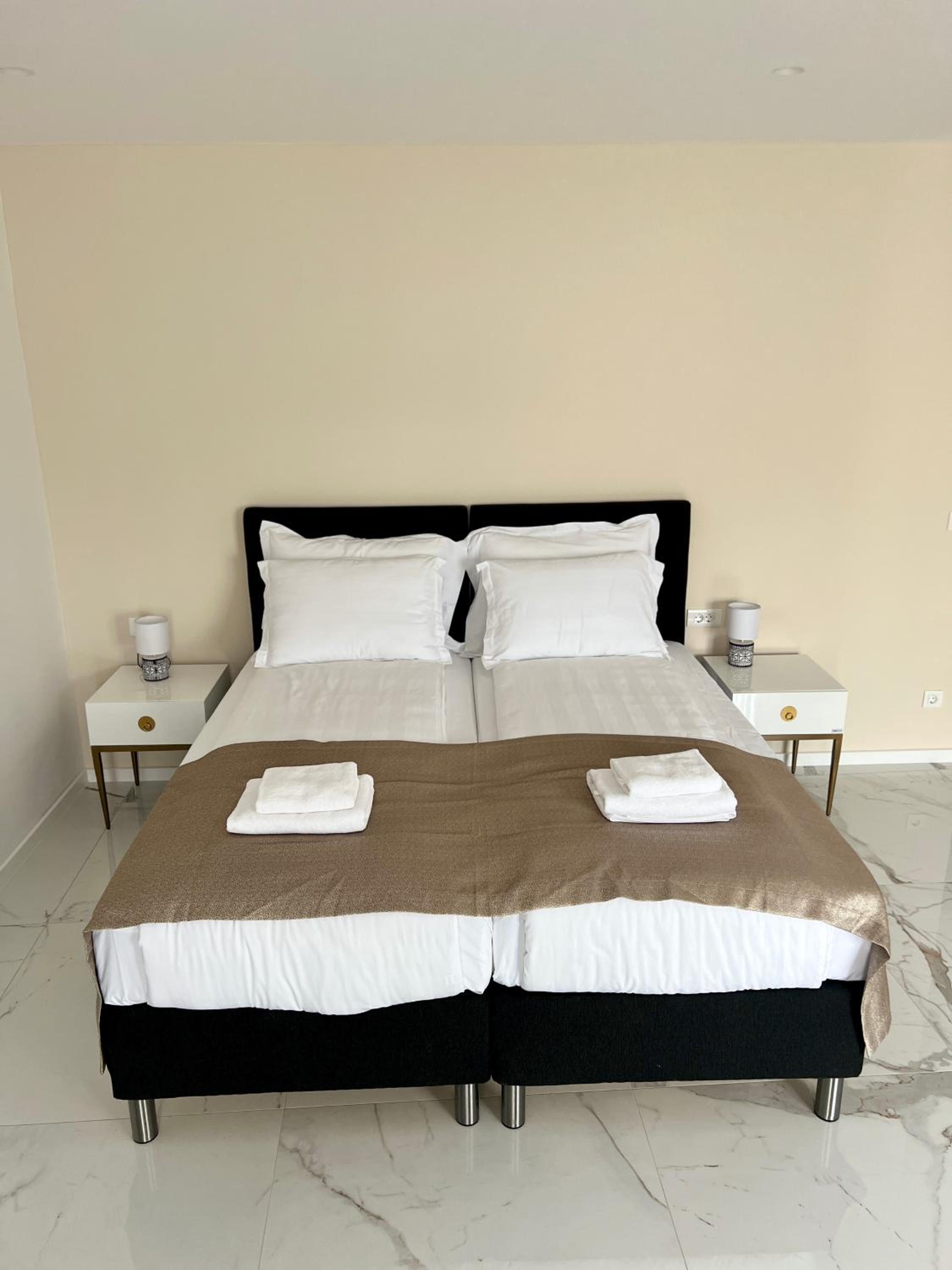 Azalea Dalmacija Luxury Rooms and Apartments view 3