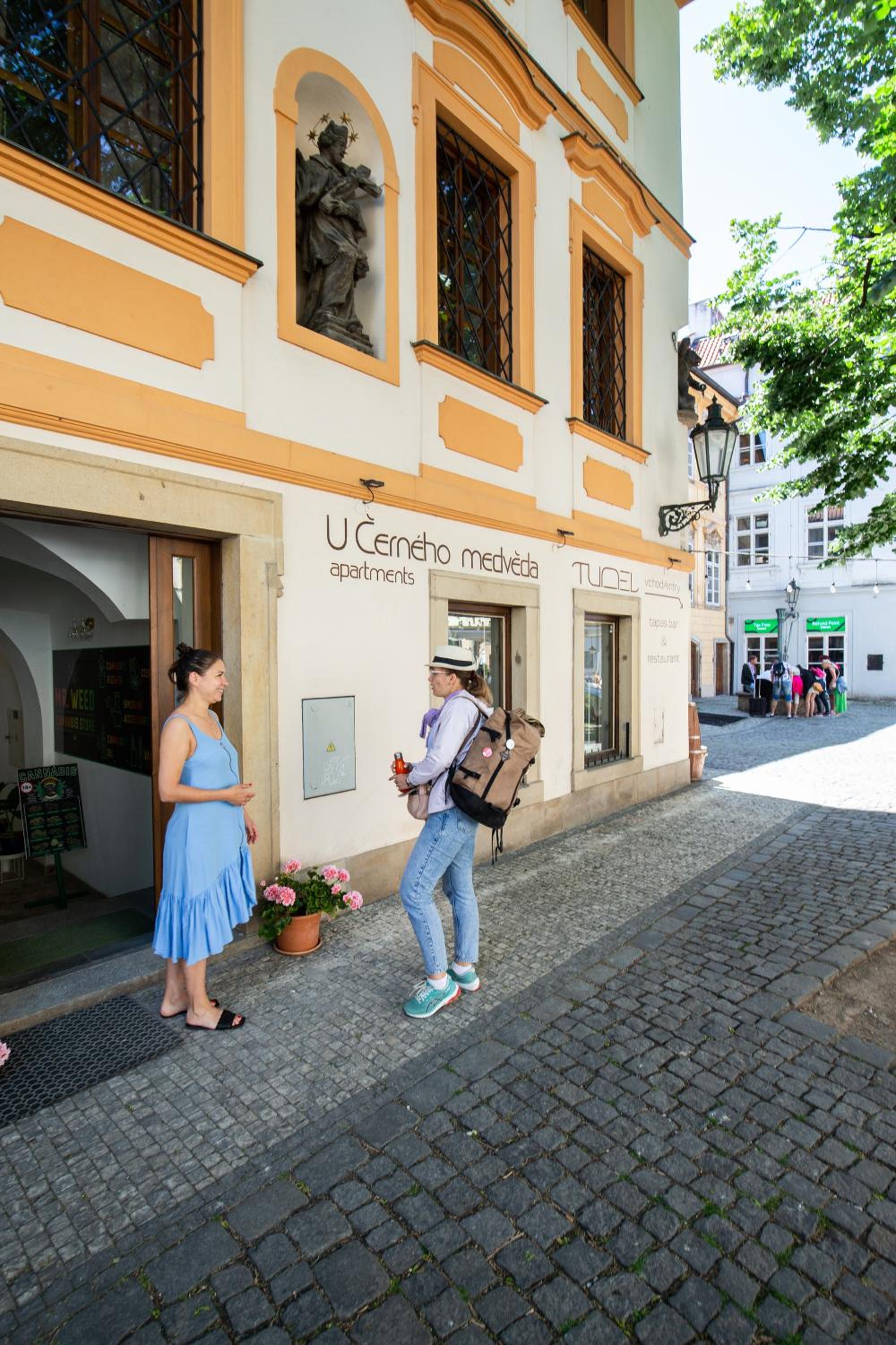 Women's Only Hostel - Female Only