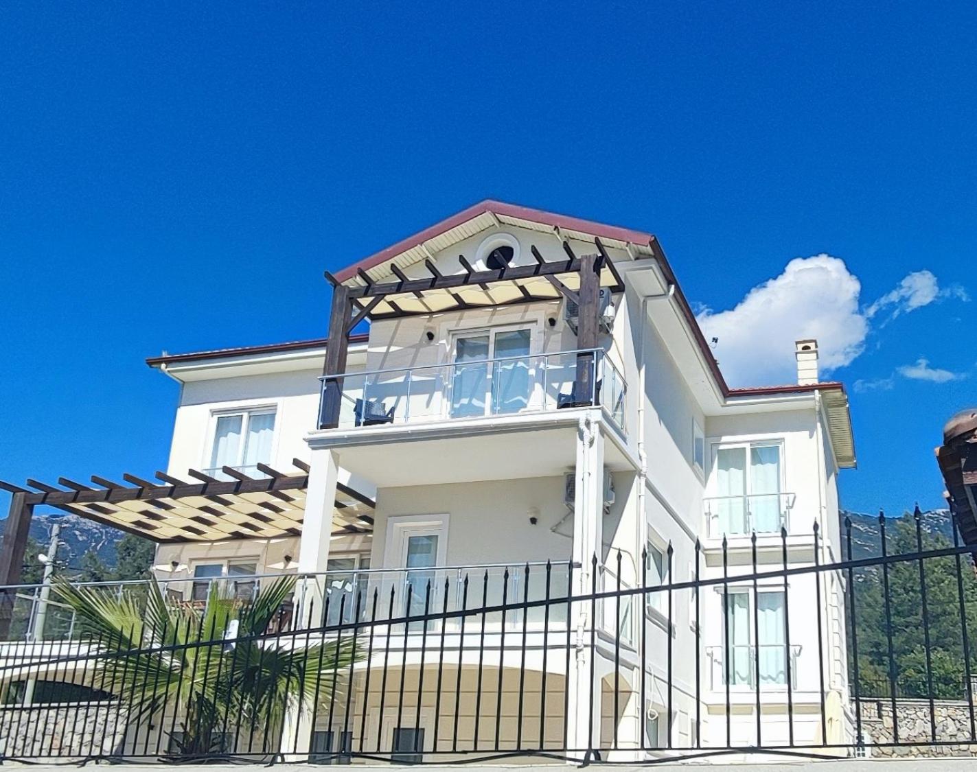 Villa Ciara view 2