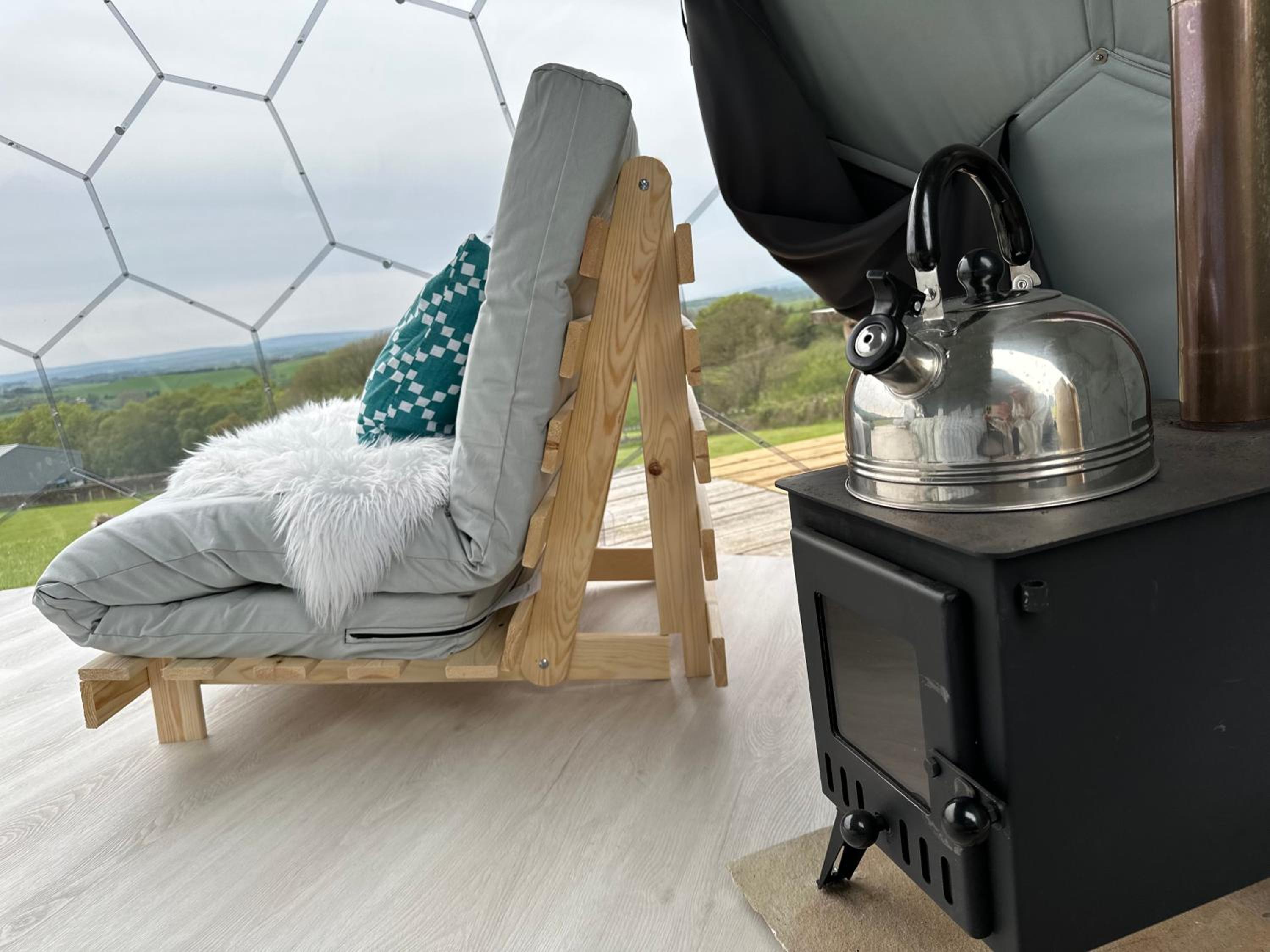 Deerstone Glamping-Boulsworth Hill Dome Hot tub