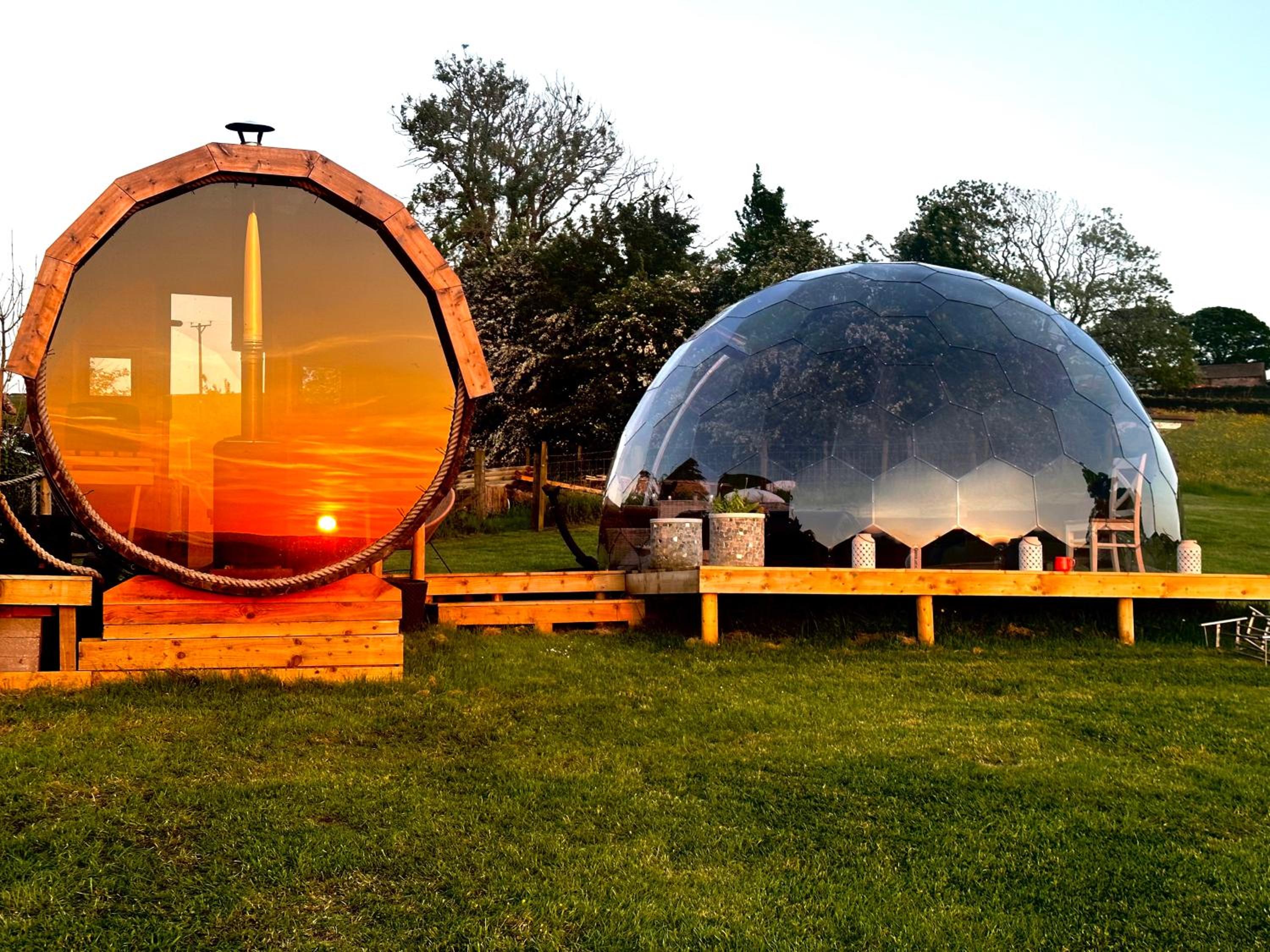 Deerstone Glamping-Boulsworth Hill Dome Hot tub