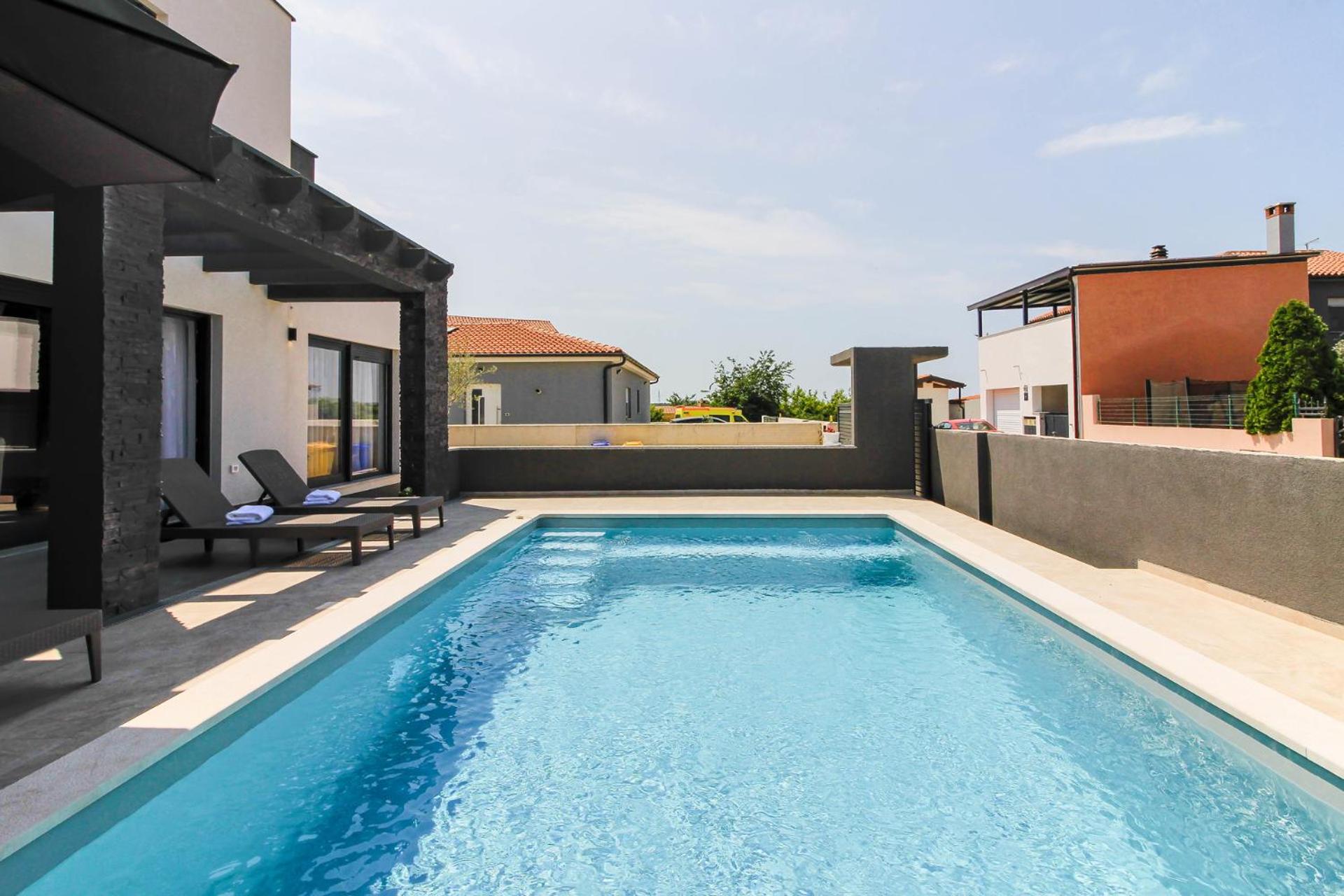 Modern villa Maeni with private pool in Pula view 2