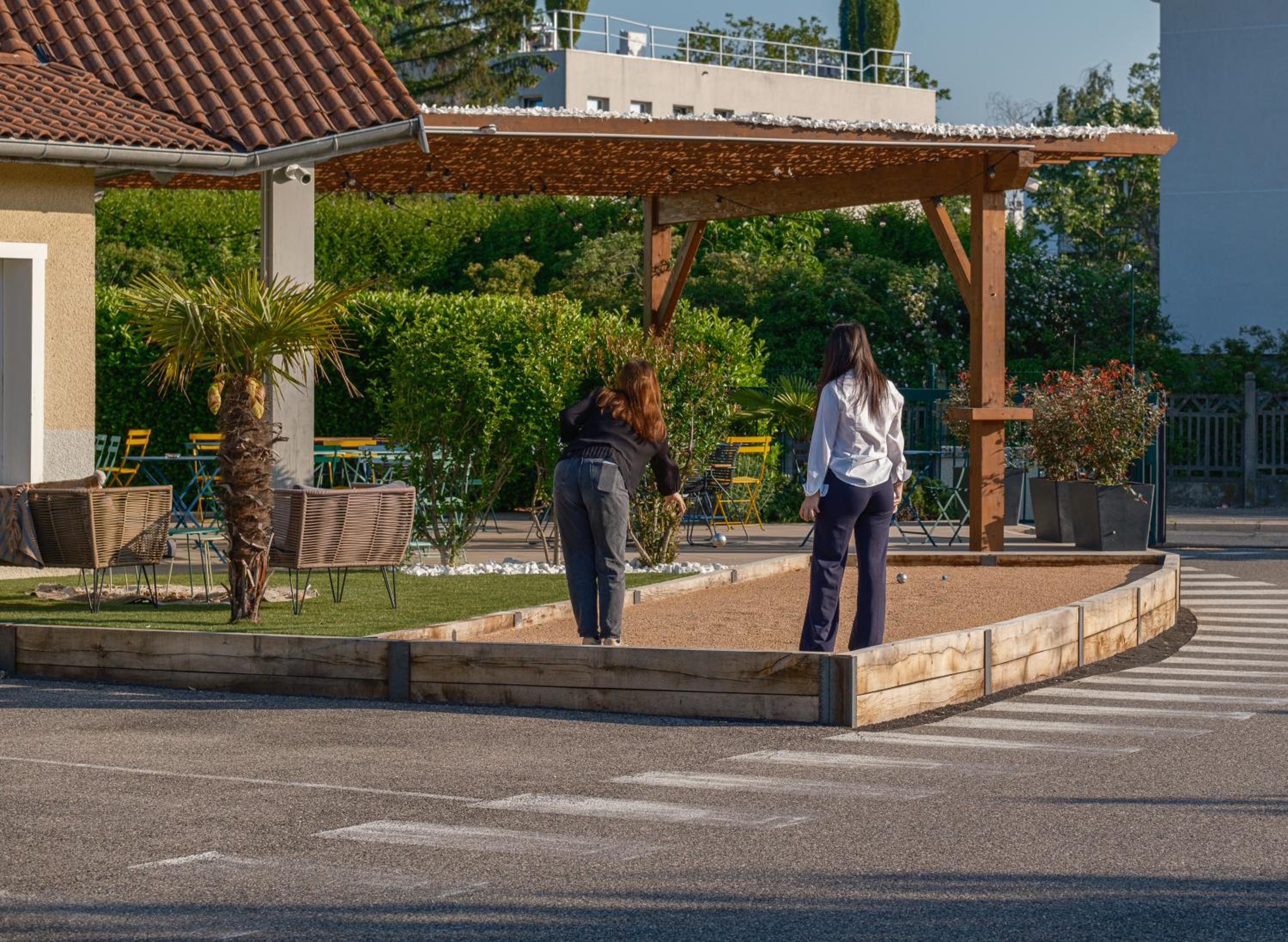Bron Vacations - Kyriad Lyon Est - Bron Eurexpo Le Cottage - Property Image 11